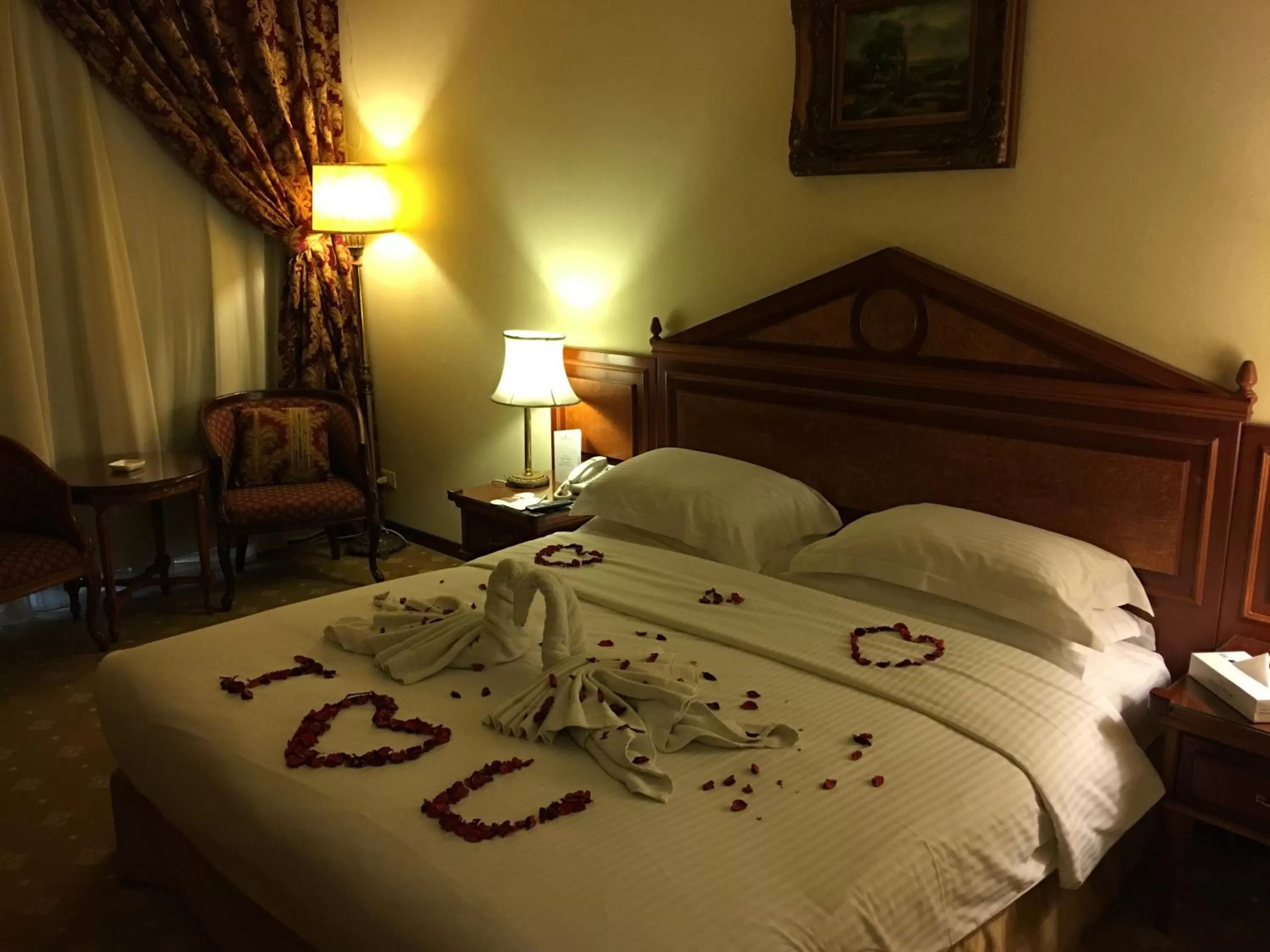 Bed in Serenada Golden Palace - Boutique Hotel