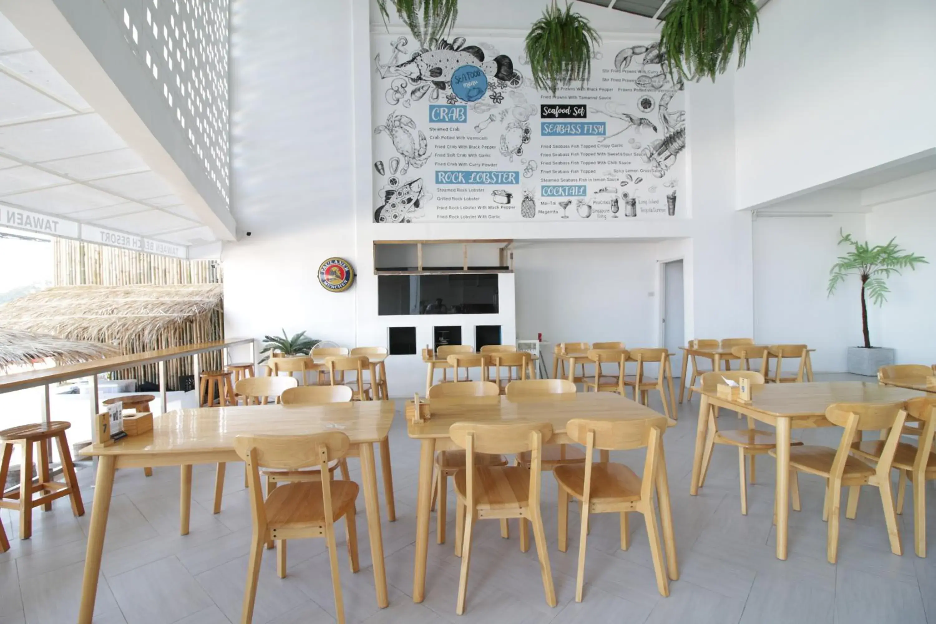 Restaurant/Places to Eat in Tawaen Beach Resort