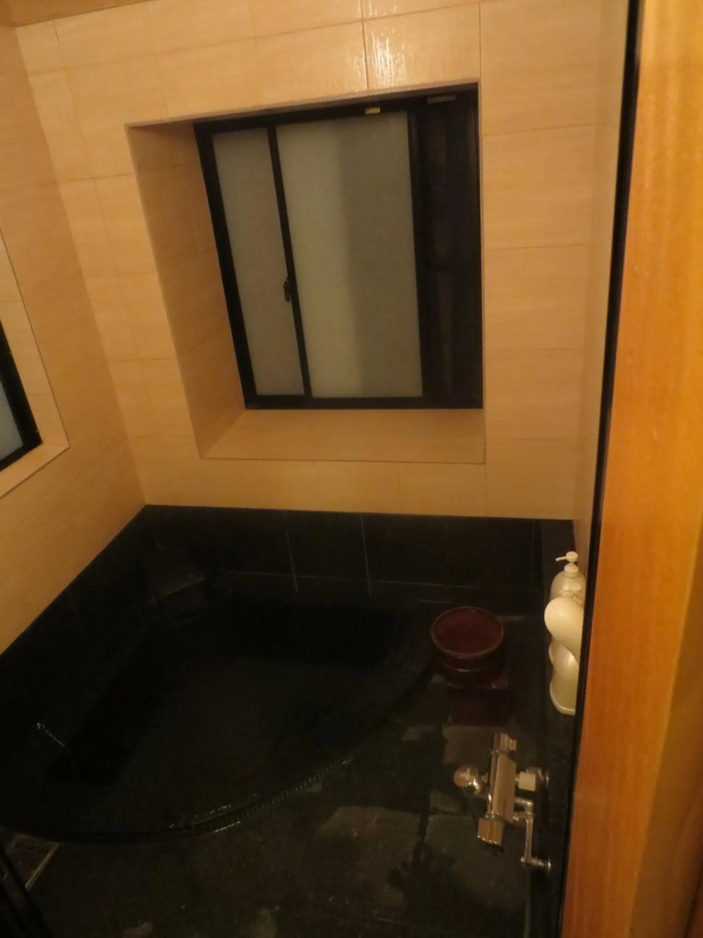 Hot Spring Bath, Bathroom in K's House Ito Onsen - Historical Ryokan Hostel