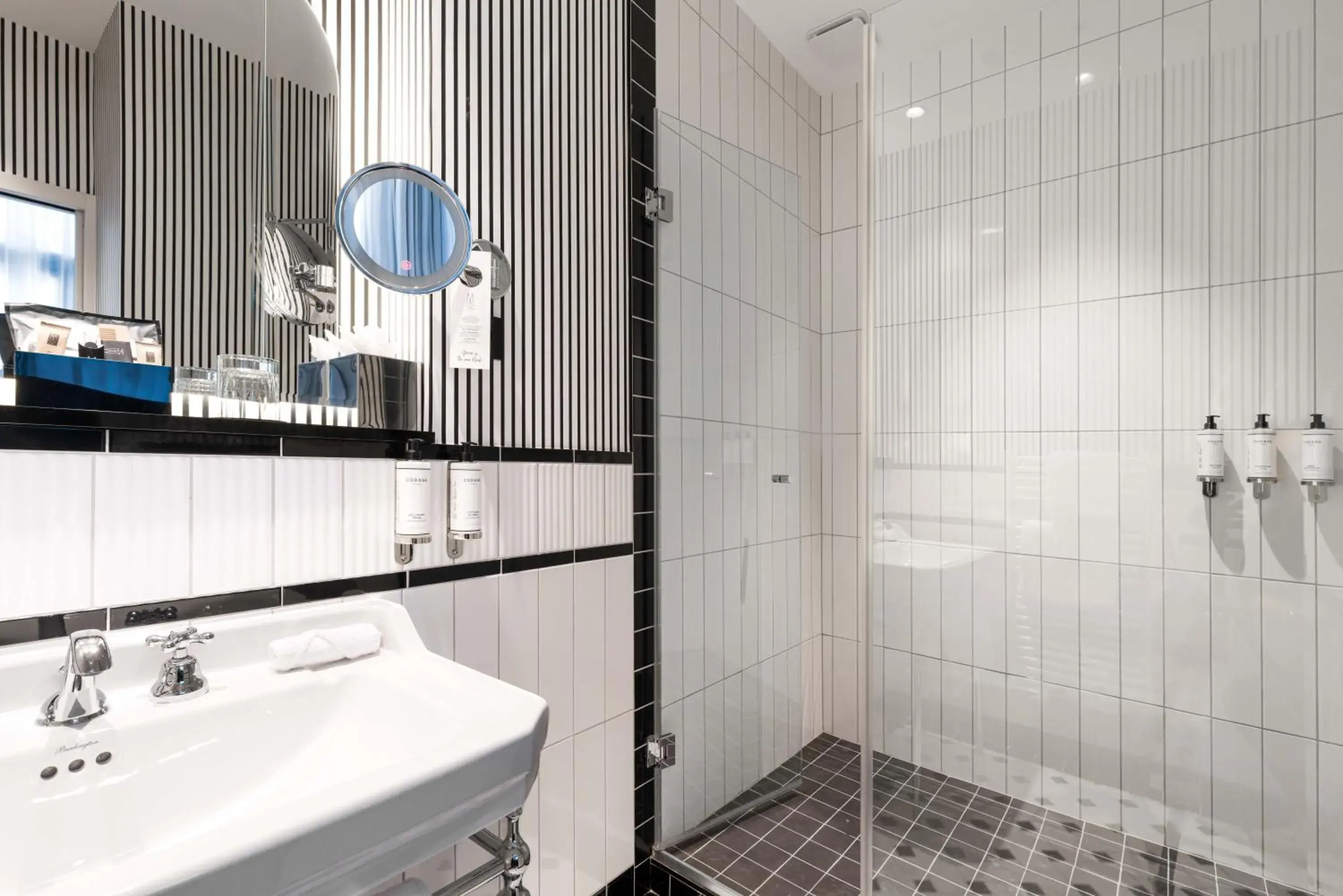 Shower, Bathroom in Le 1932 Hotel & Spa Cap d'Antibes - MGallery