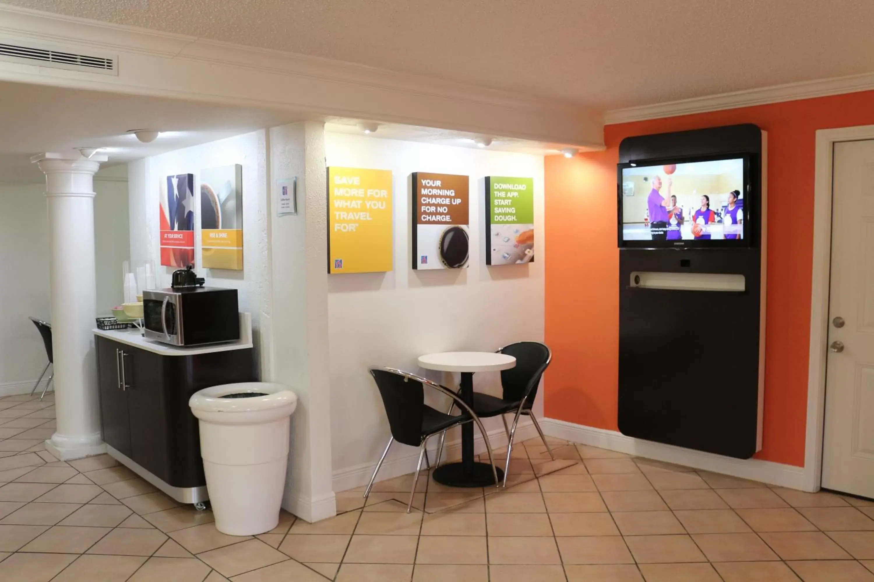 Coffee/tea facilities in Motel 6-Beaumont, TX