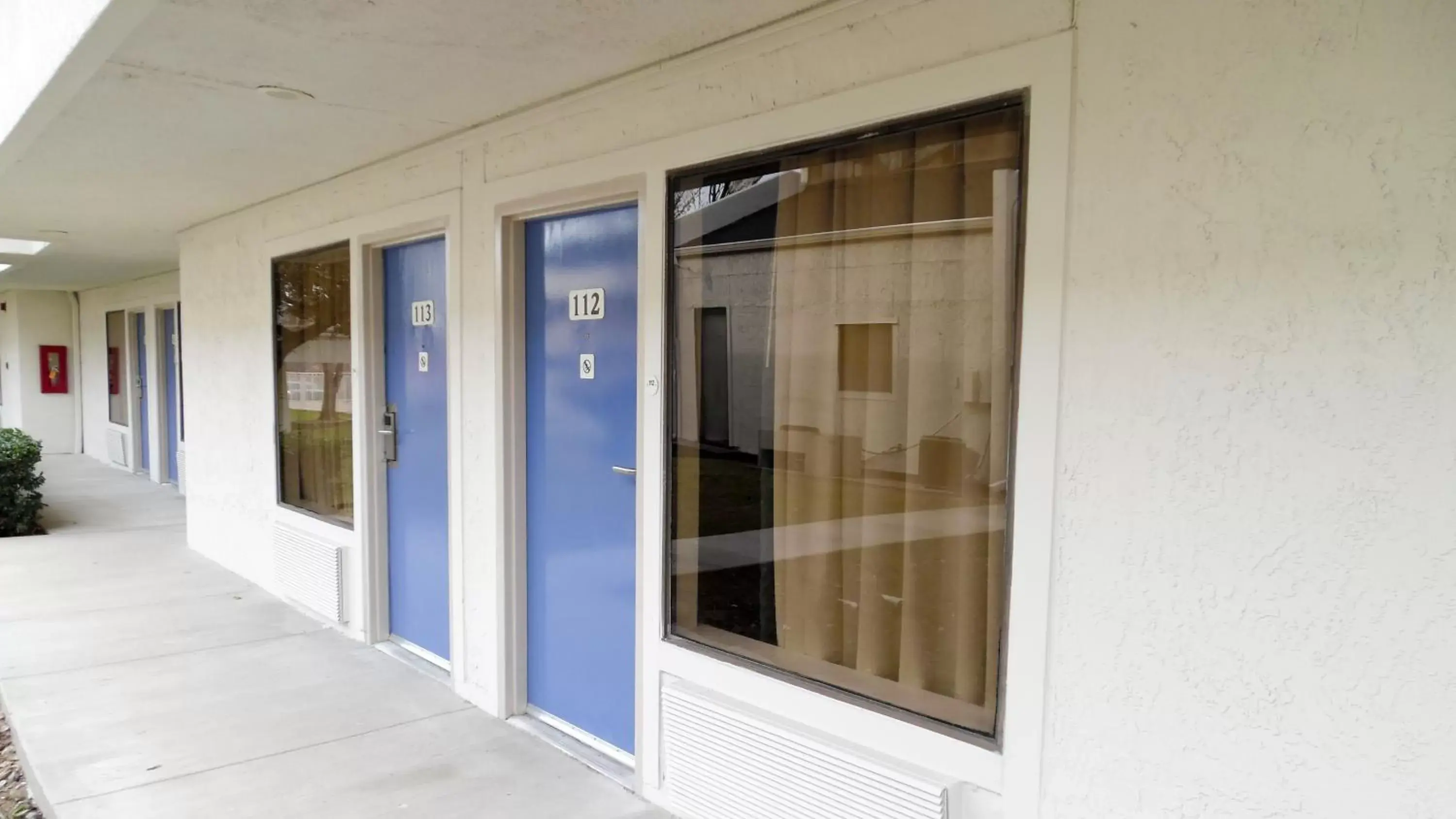 Facade/entrance in Motel 6-Irving, TX - Irving DFW Airport East Facade/entrance in Motel 6-Irving, TX - Irving DFW Airport East