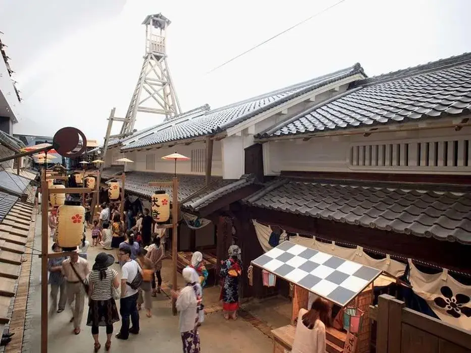 Nearby landmark in HOTEL HILLARYS Shinsaibashi