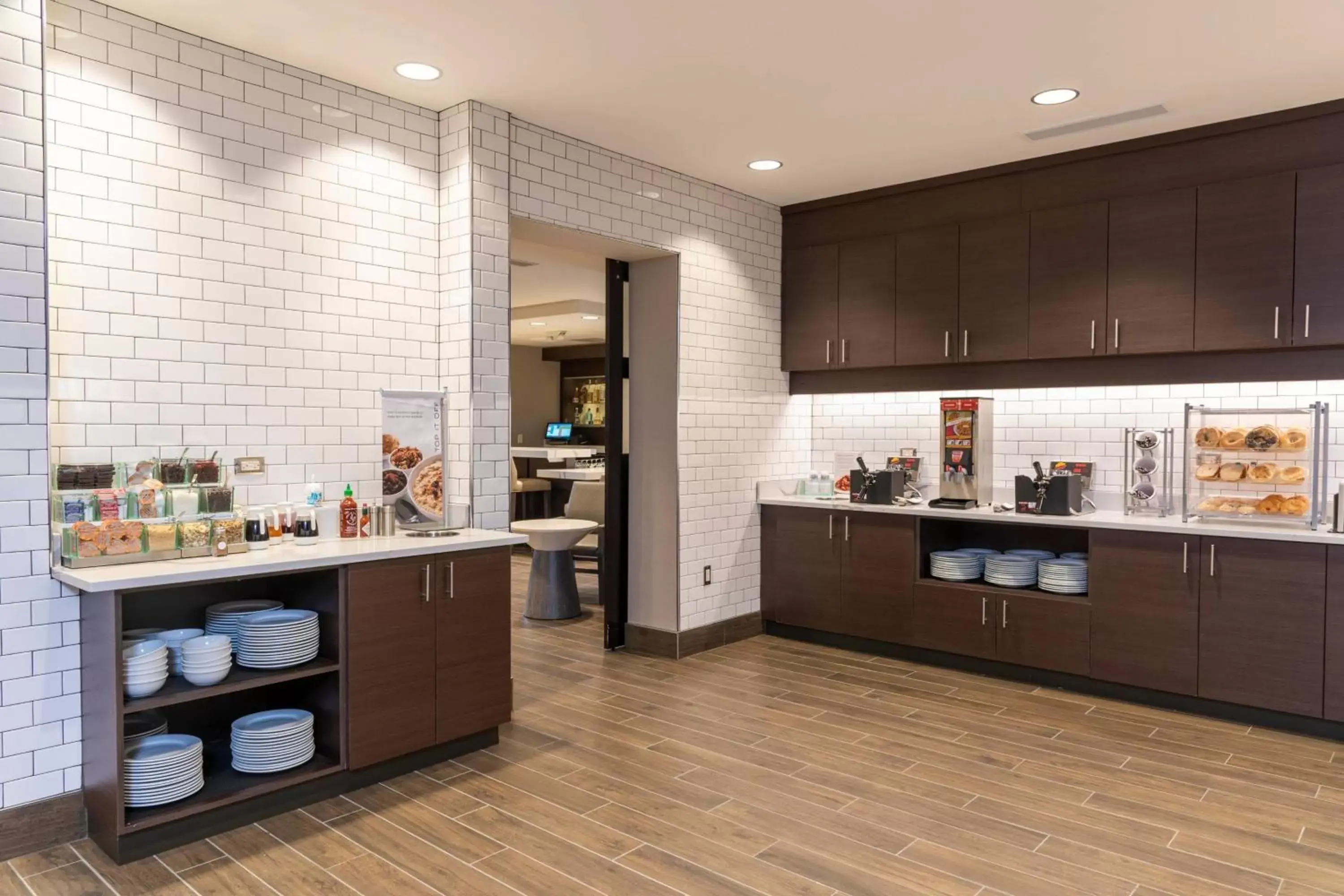 Breakfast, Kitchen/Kitchenette in Residence Inn by Marriott Indianapolis South/Greenwood