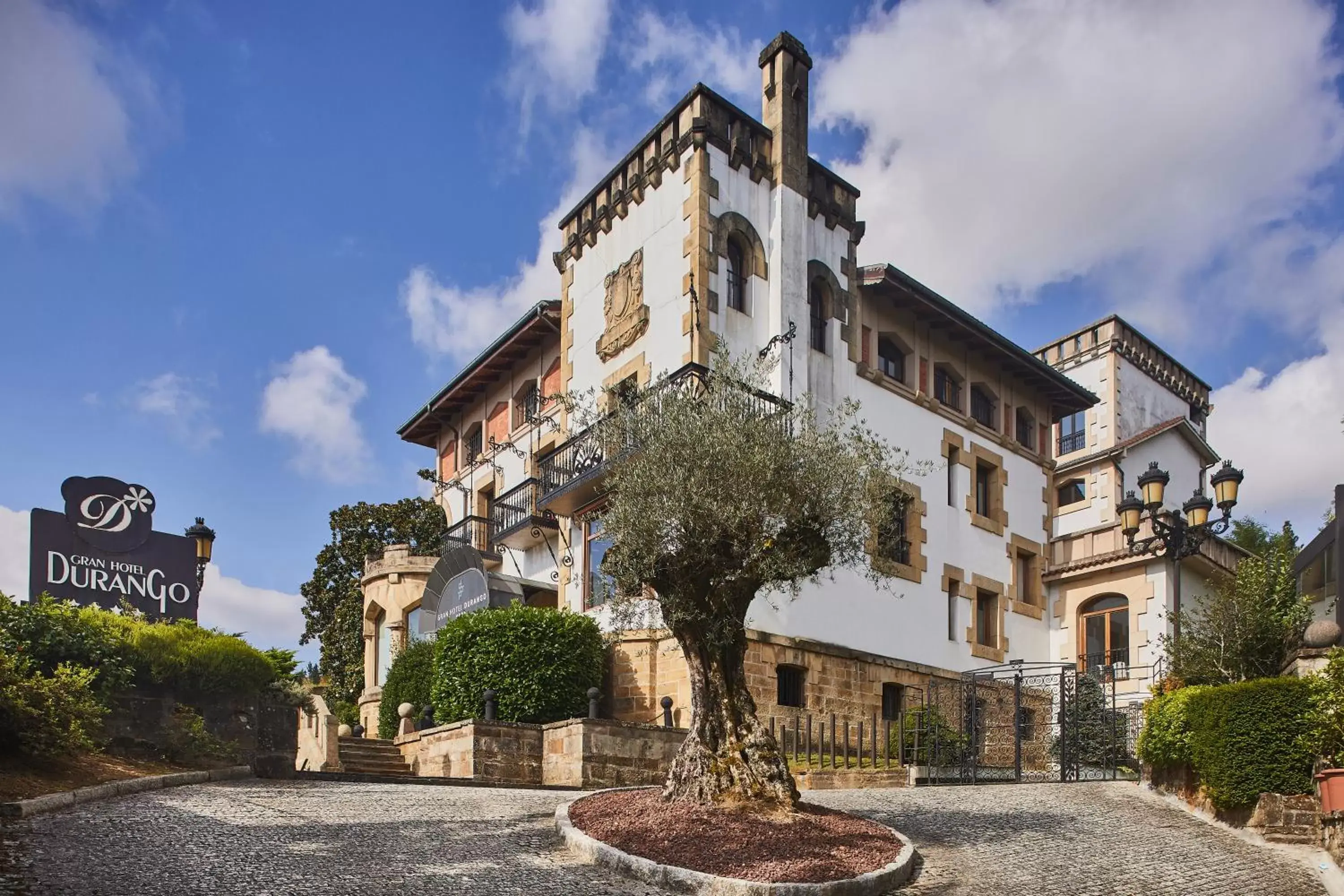 Property Building in Silken Gran hotel Durango