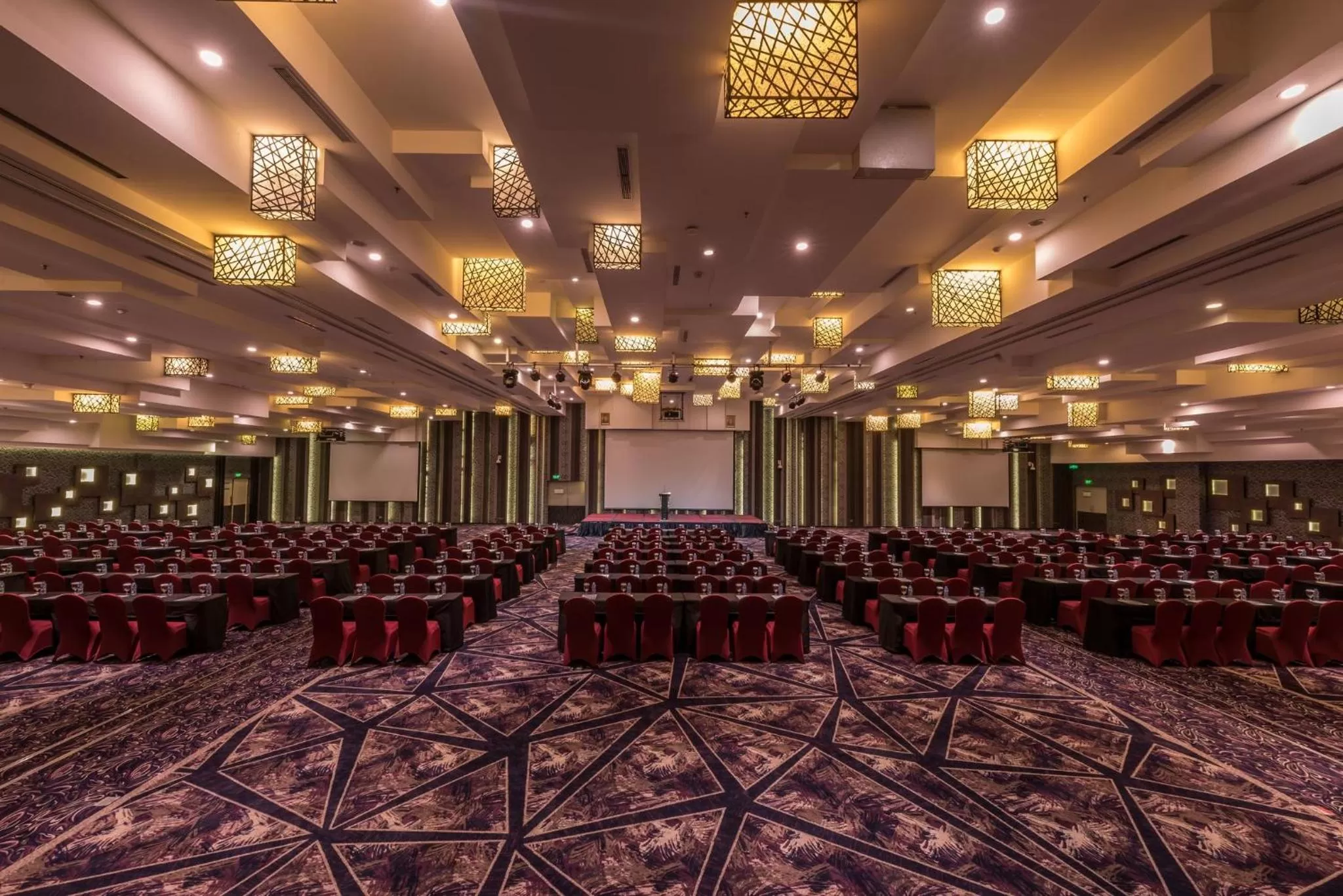 Banquet/Function facilities in Holiday Inn Cikarang Jababeka by IHG