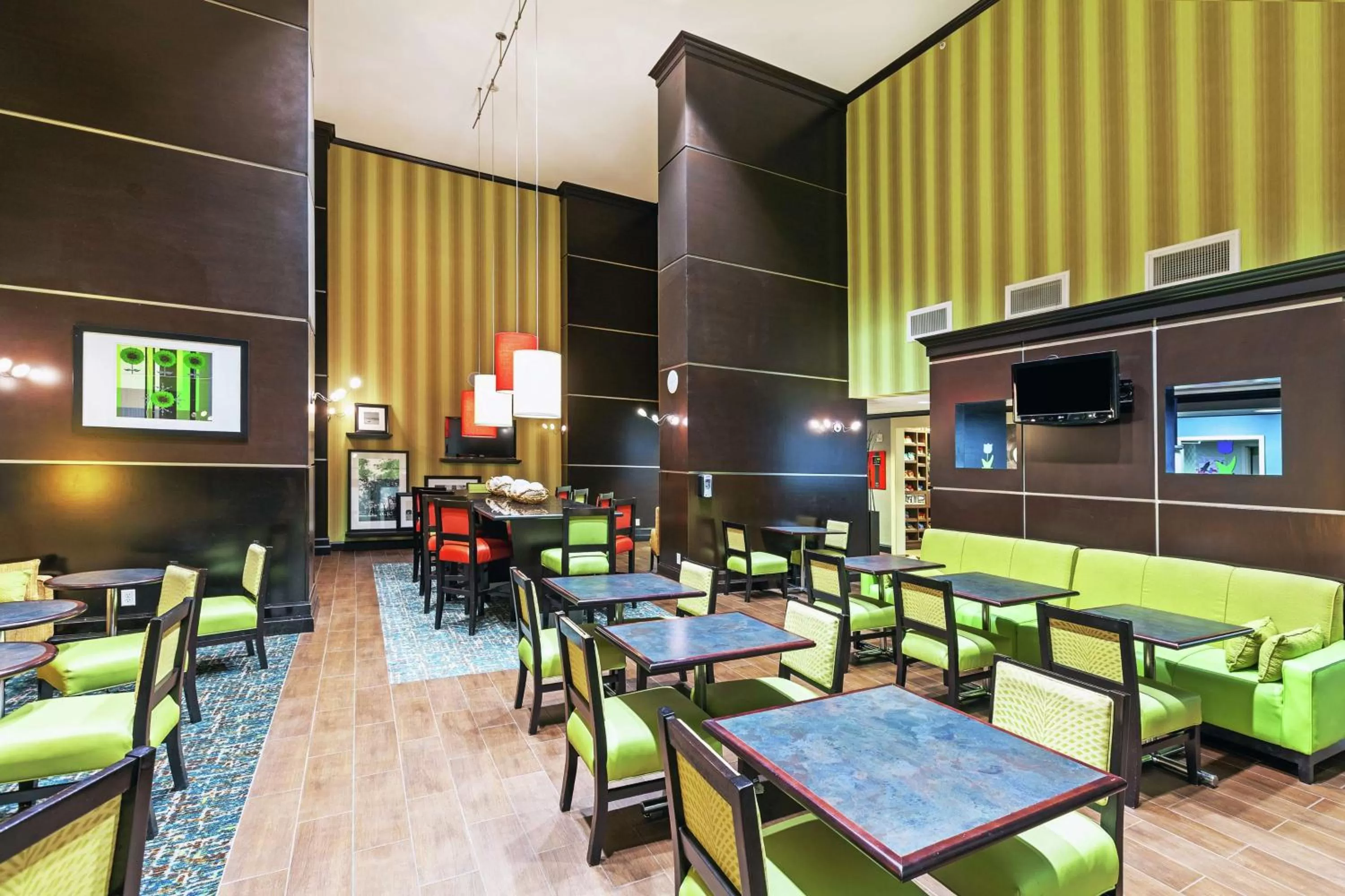 Breakfast in Hampton Inn & Suites Houston/League City