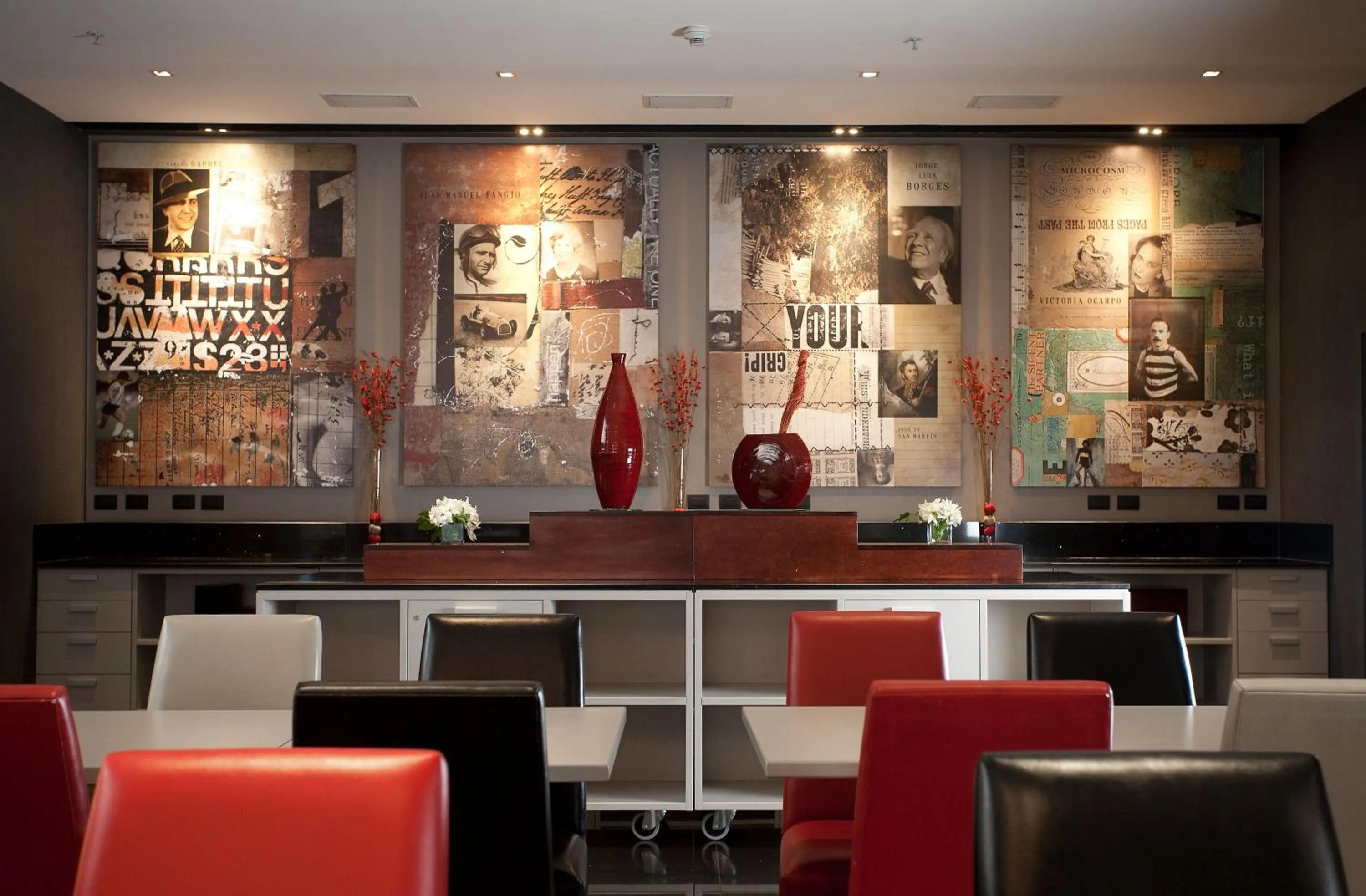 Lounge or bar in Two Hotel Buenos Aires