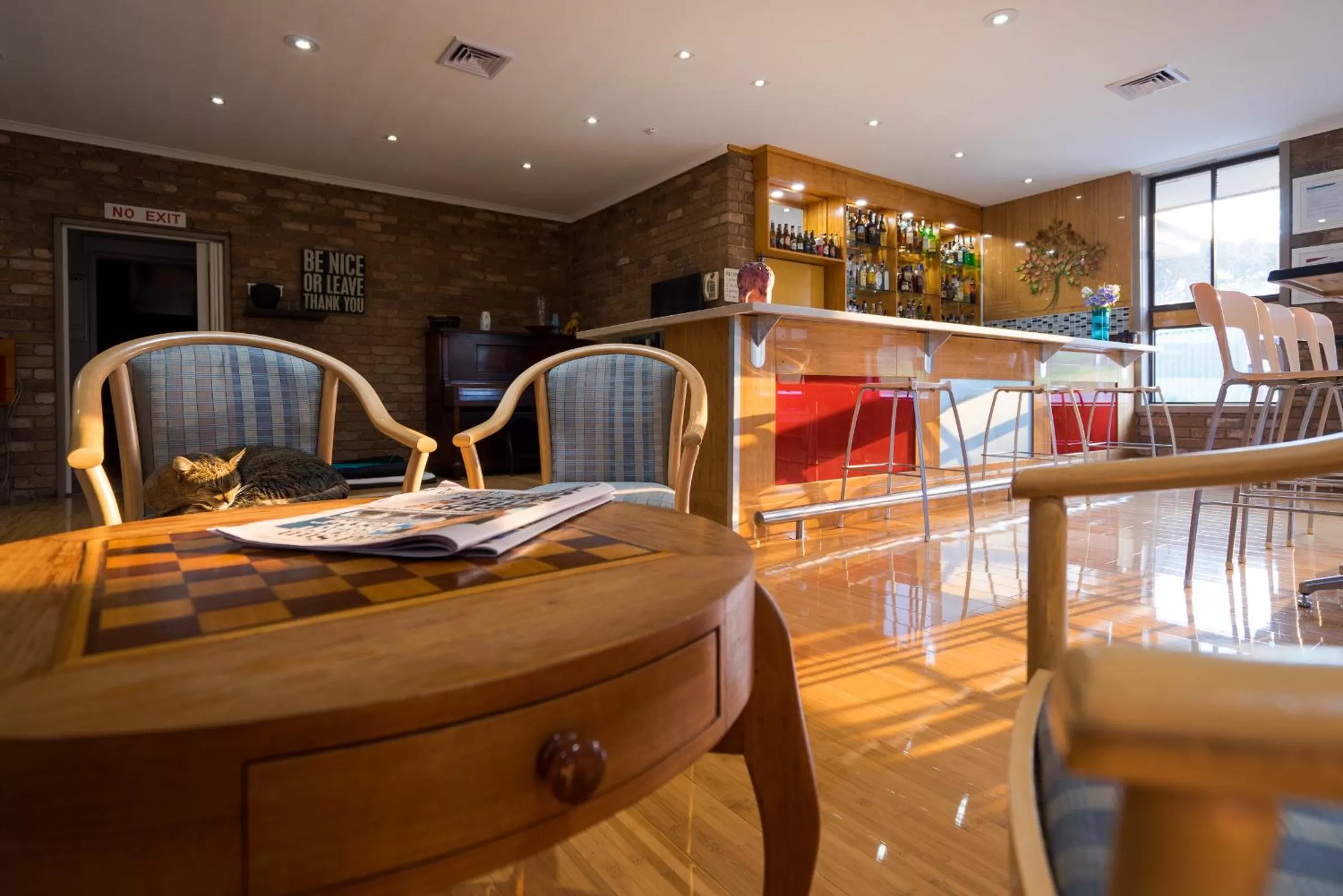 Lounge or bar in Farnham Court Motel and Restaurant