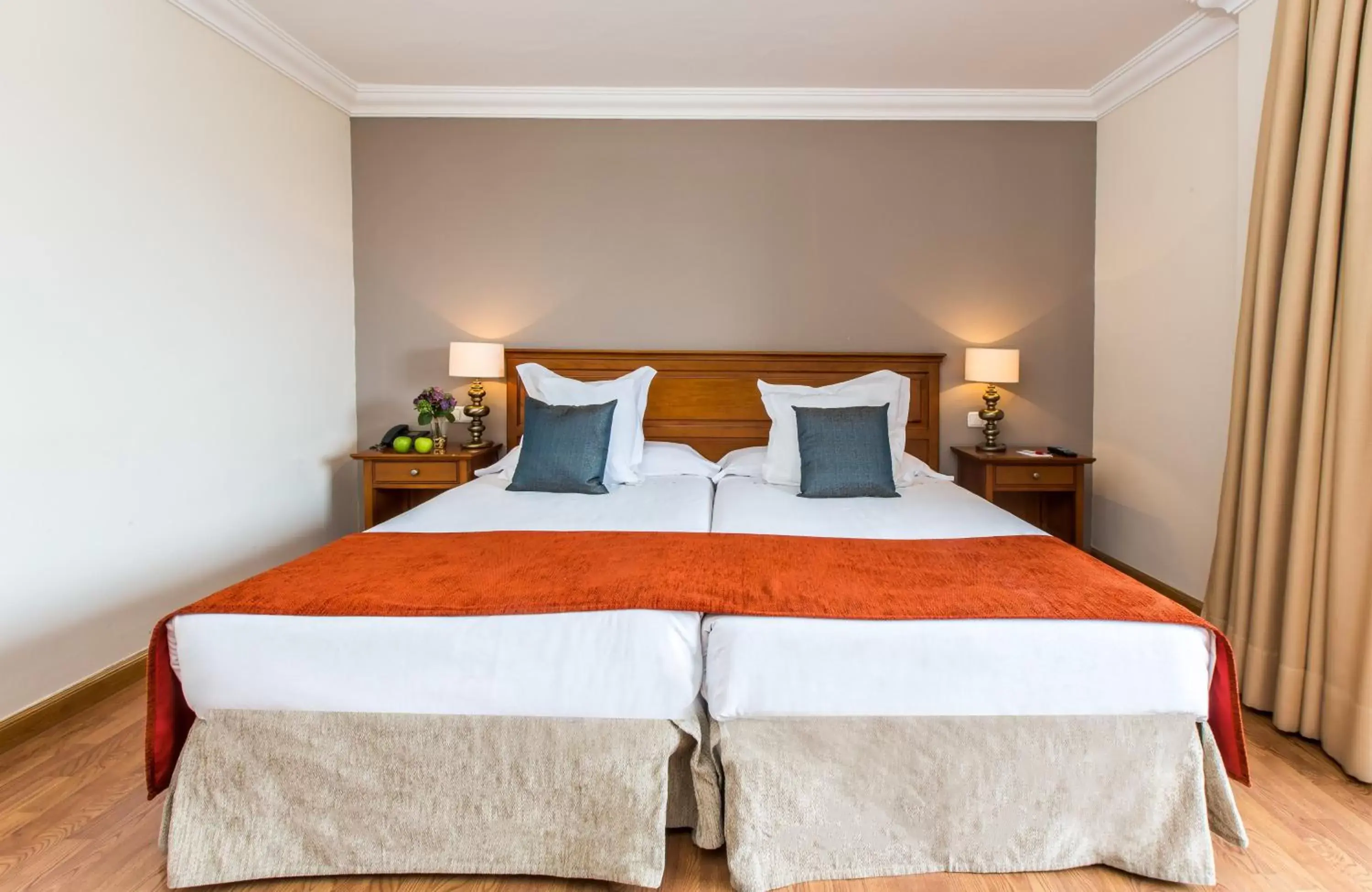 Photo of the whole room, Bed in Leonardo Hotel Granada