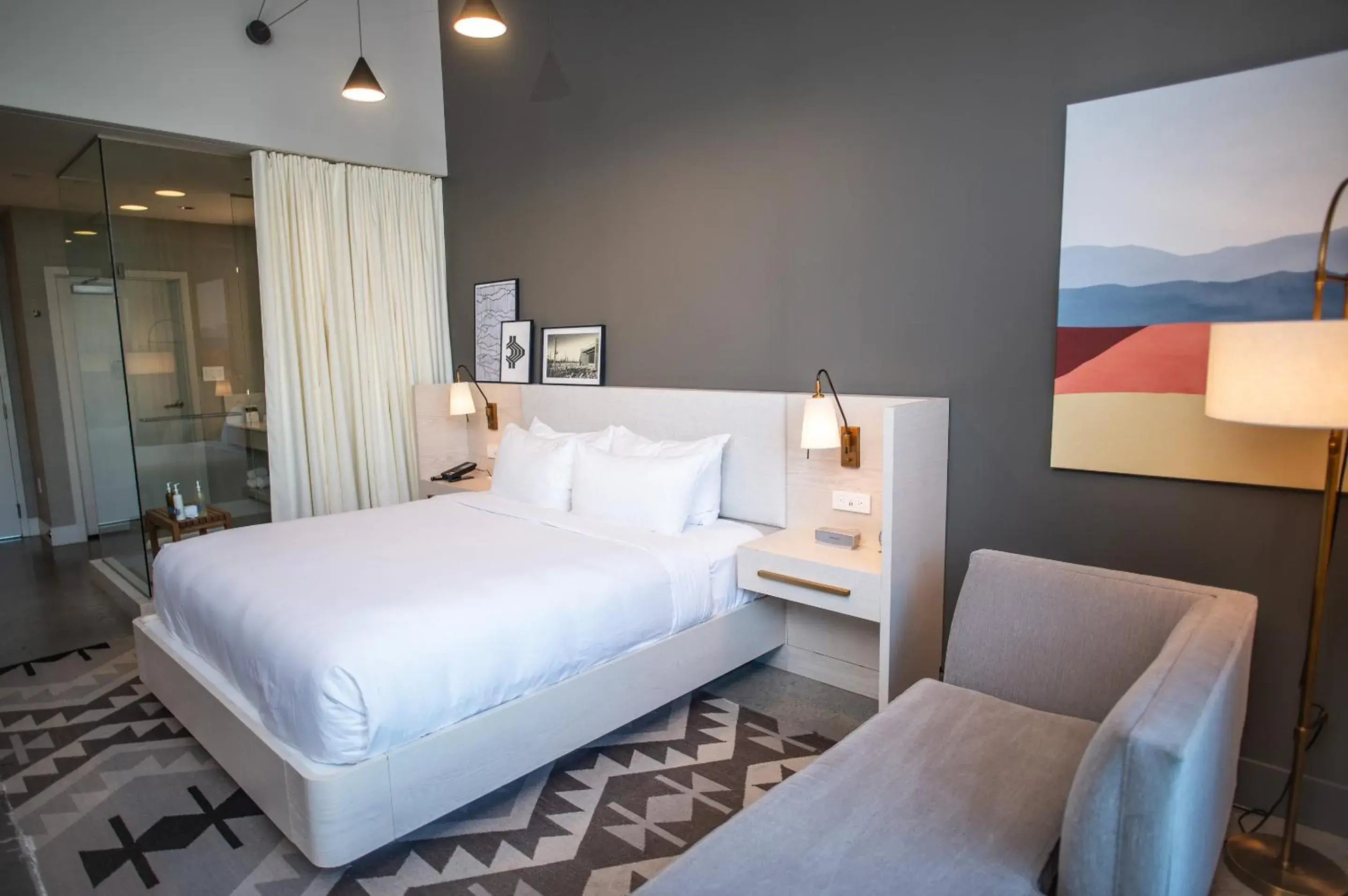 Bed in Mountain Shadows Resort Scottsdale