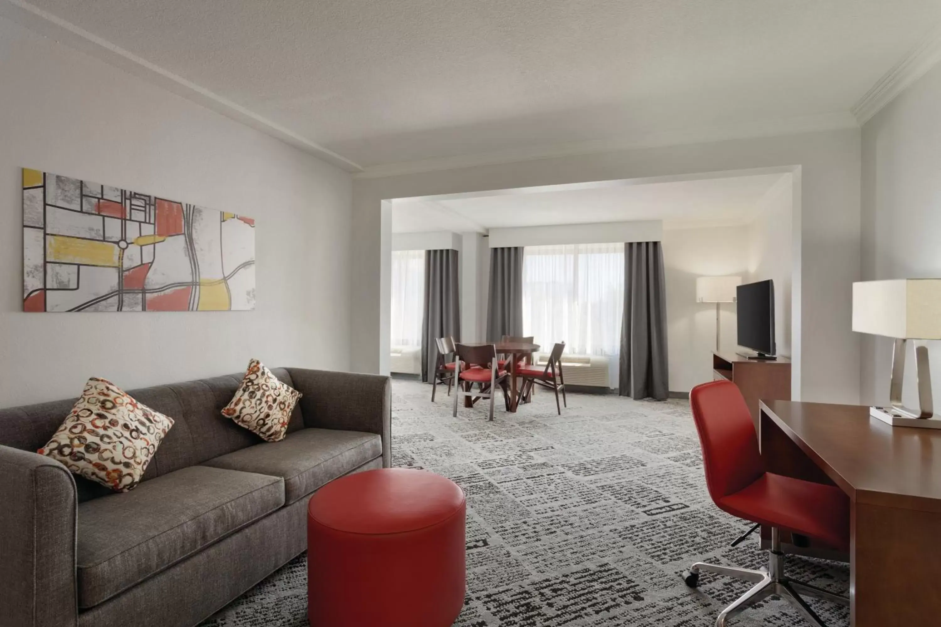 Living room, Seating Area in Radisson Dallas North-Addison