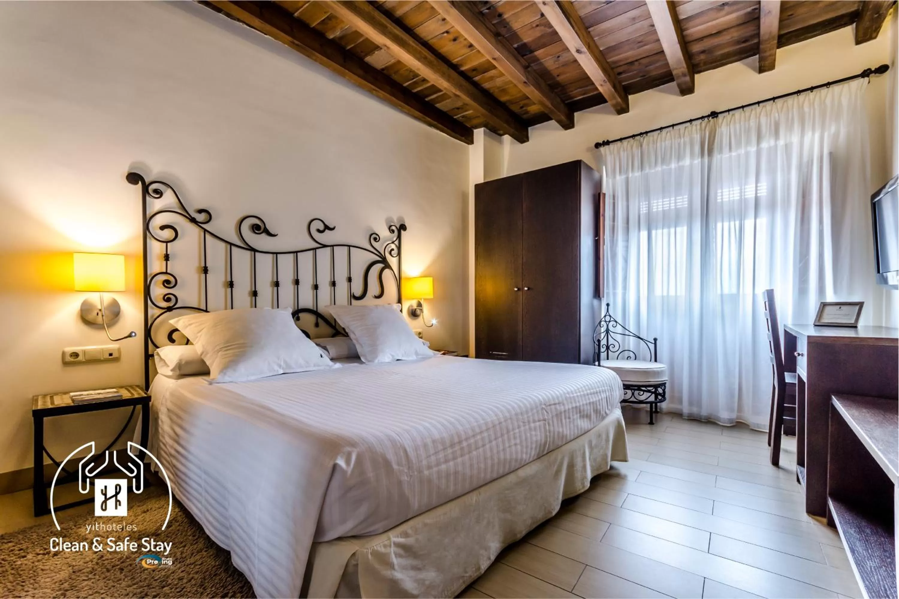 Photo of the whole room, Bed in YIT Abentofail