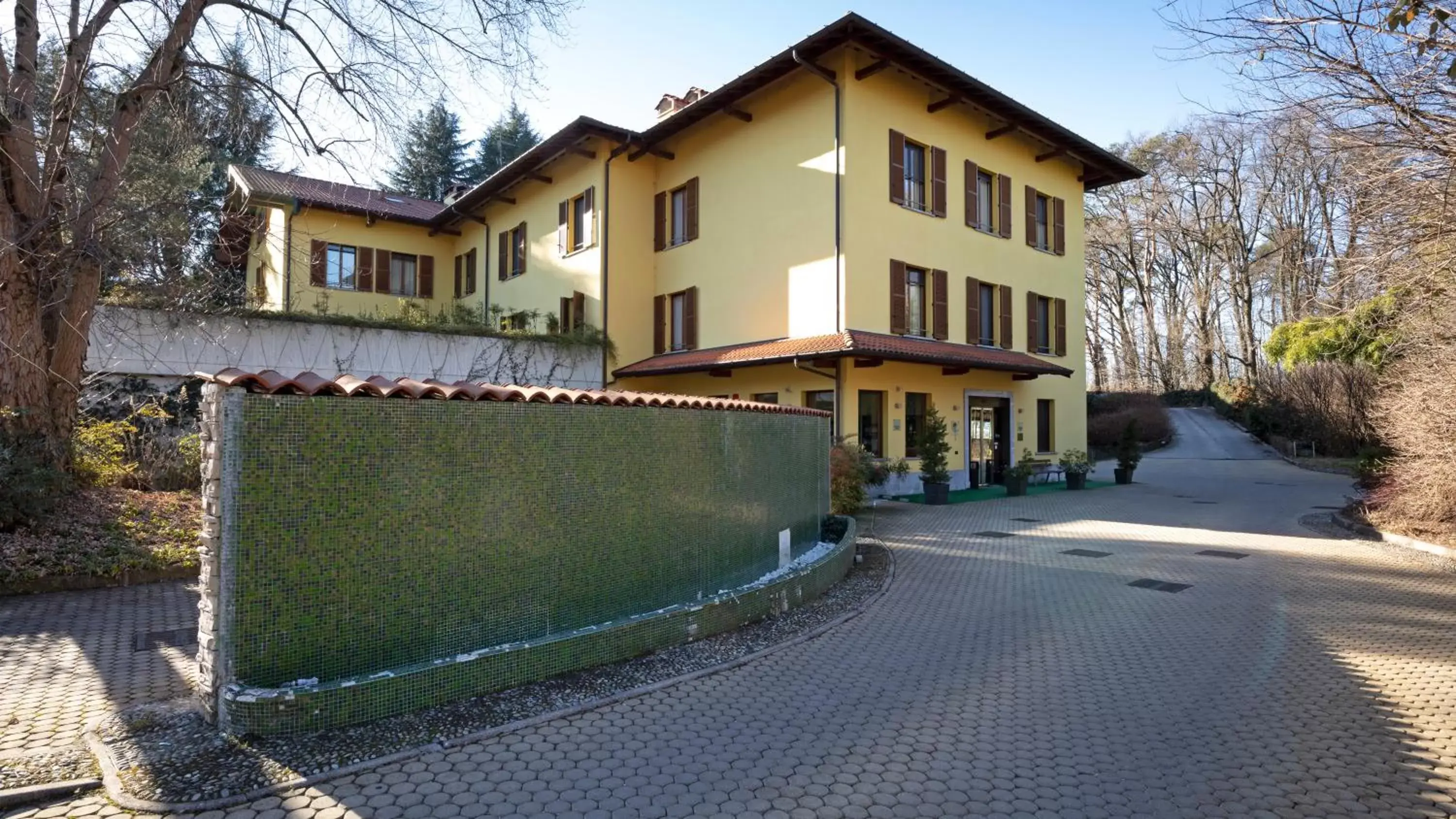 Property Building in B&B Hotel Malpensa Lago Maggiore