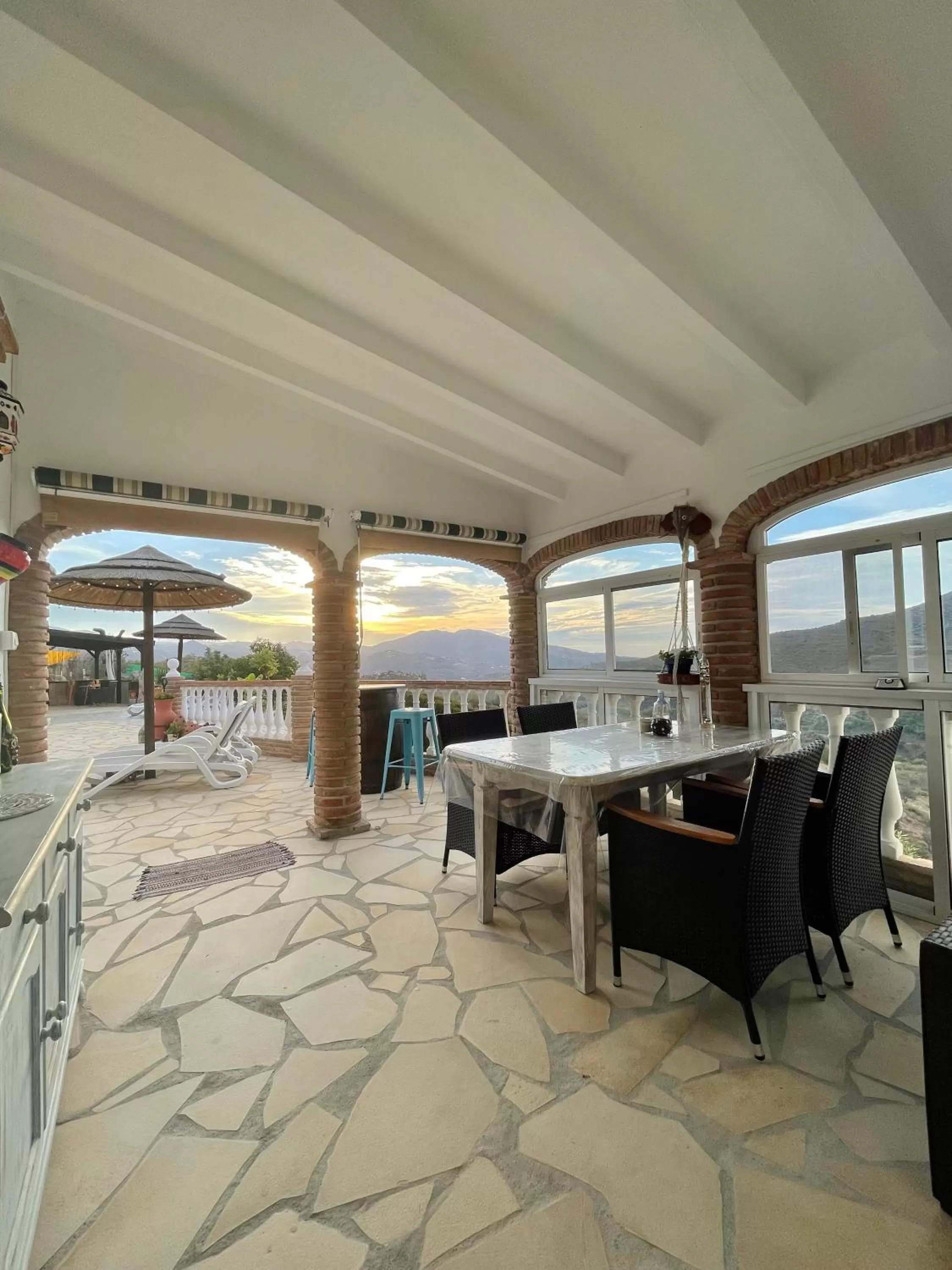 Casira, studios en kamers,Viñuela, Costa Del Sol