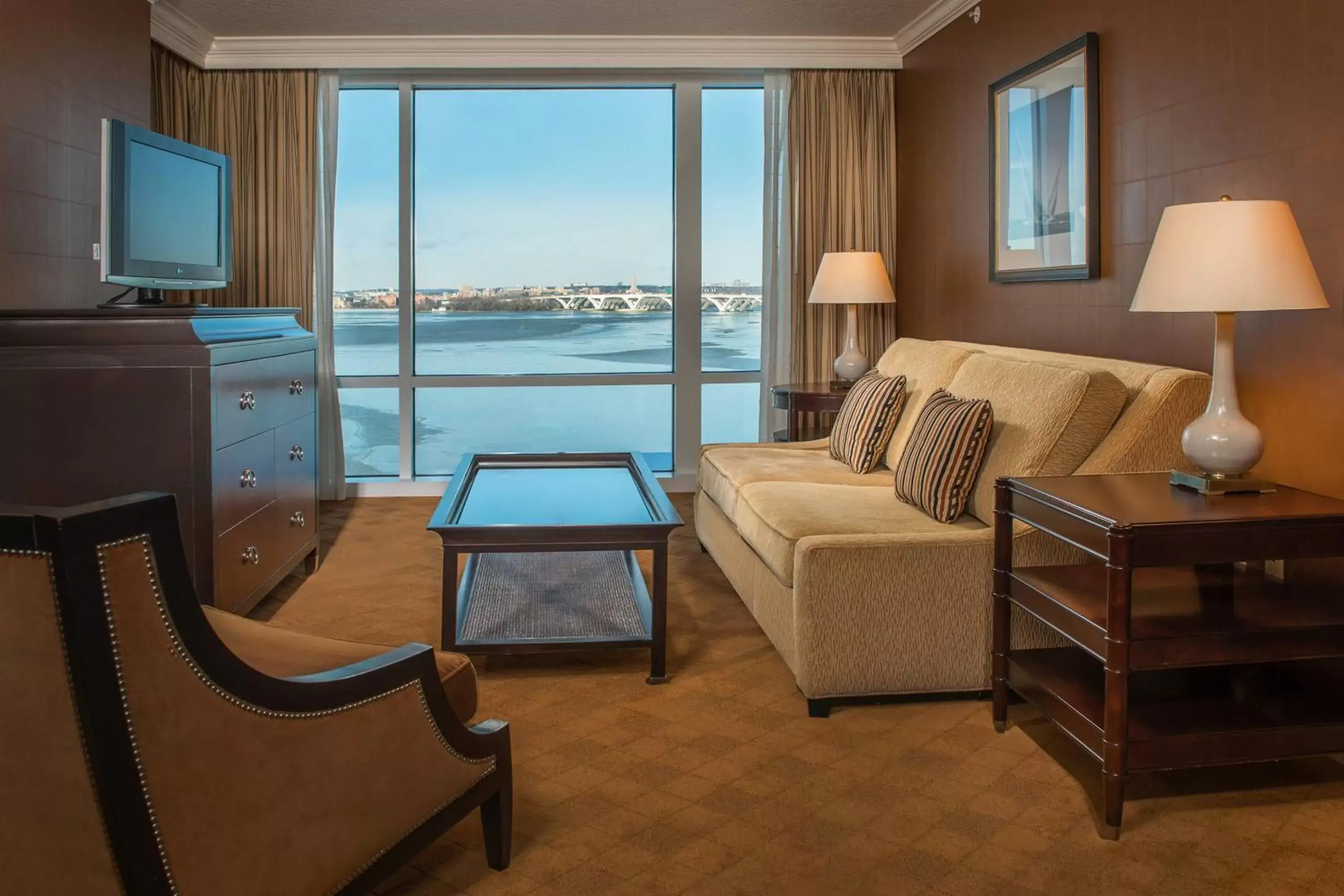 Living room, Seating Area in Gaylord National Resort & Convention Center