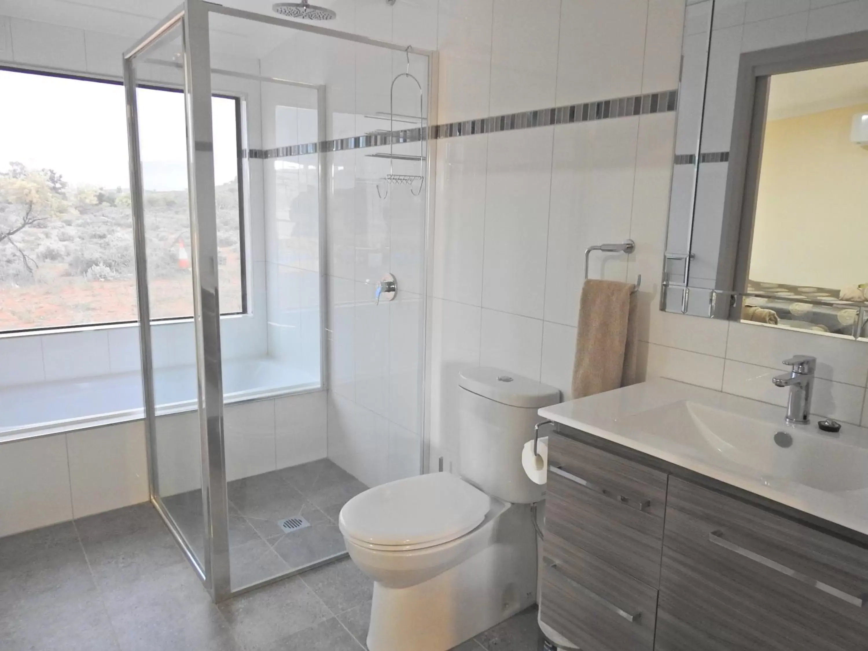 Bathroom in Broken Hill Outback Resort