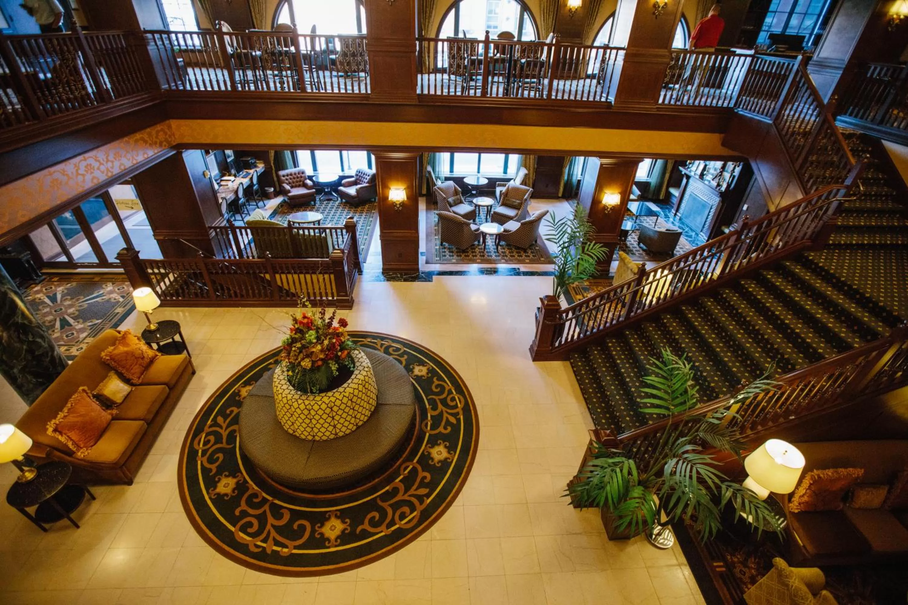 Lobby or reception in Hotel Julien Dubuque
