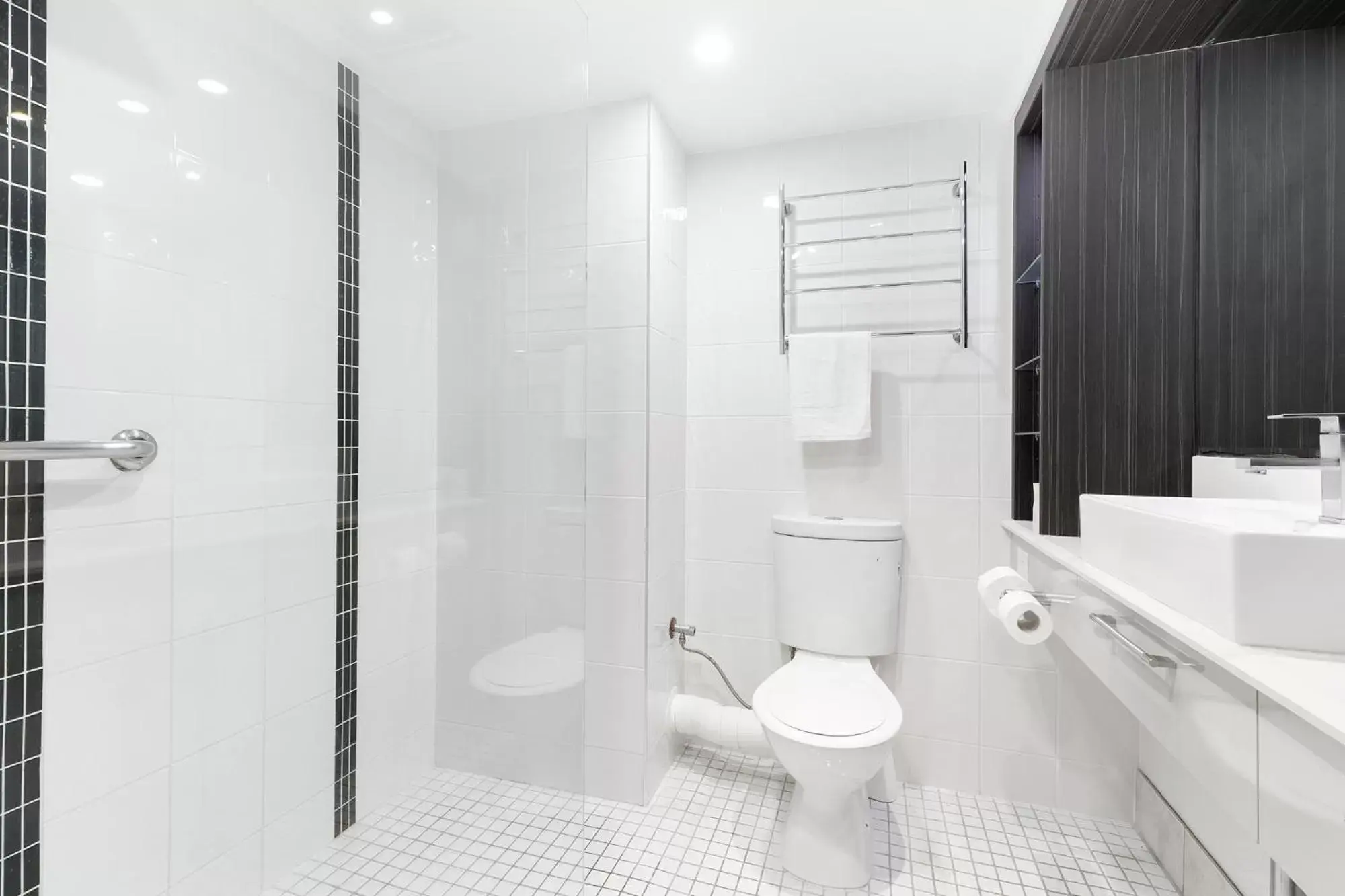 Bayview Tower Bayview Tower