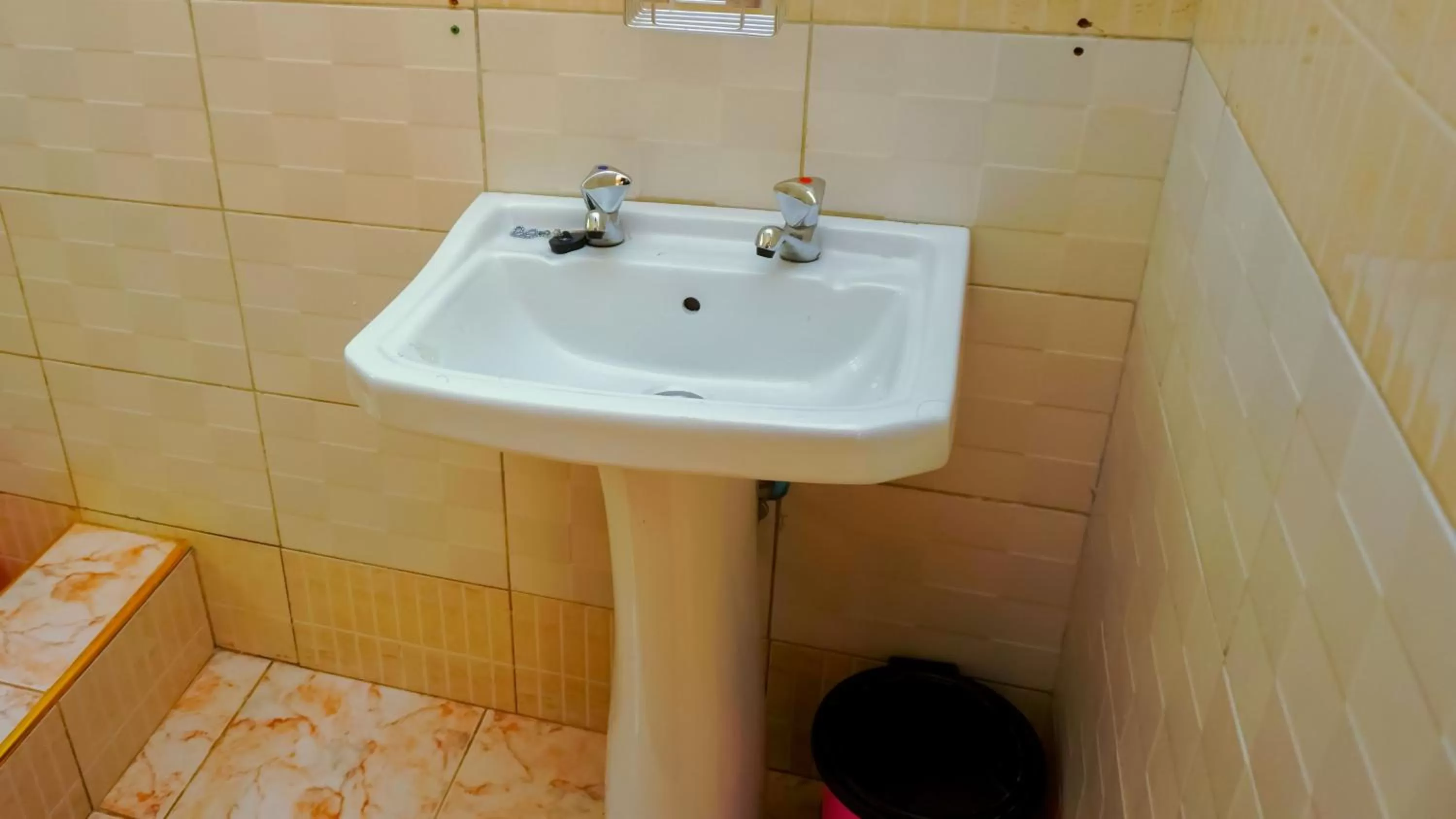 Bathroom in Bunyonyi Overland Resort