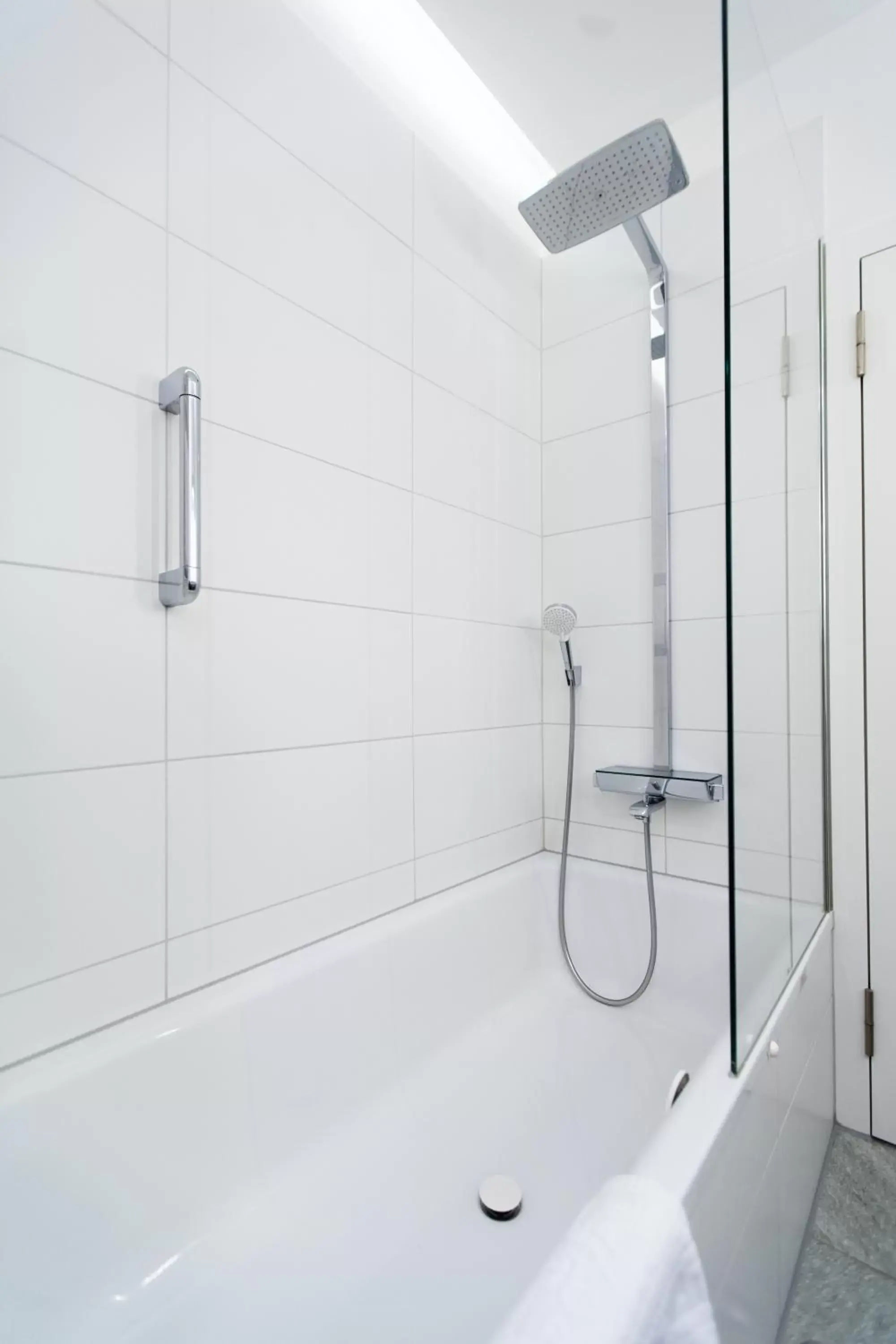 Bathroom in Hotel Royal