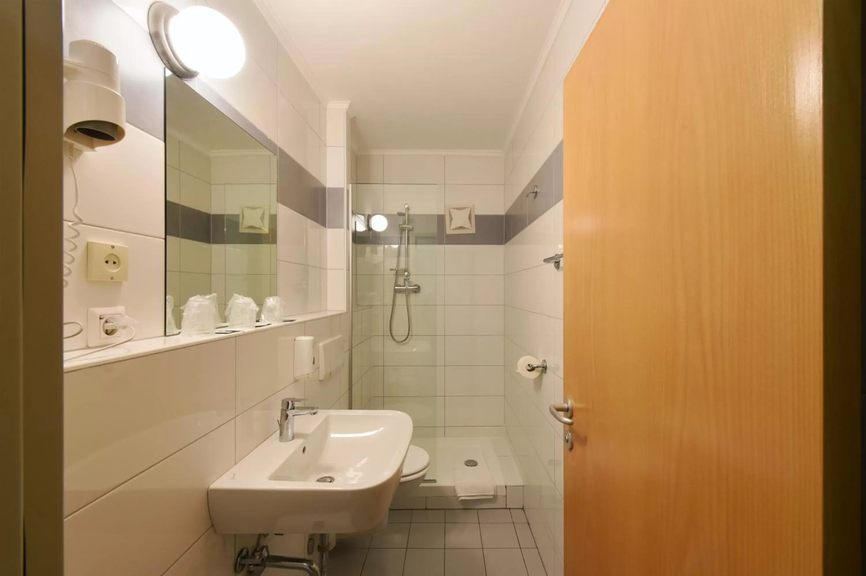 Bathroom in Hotel Korotan