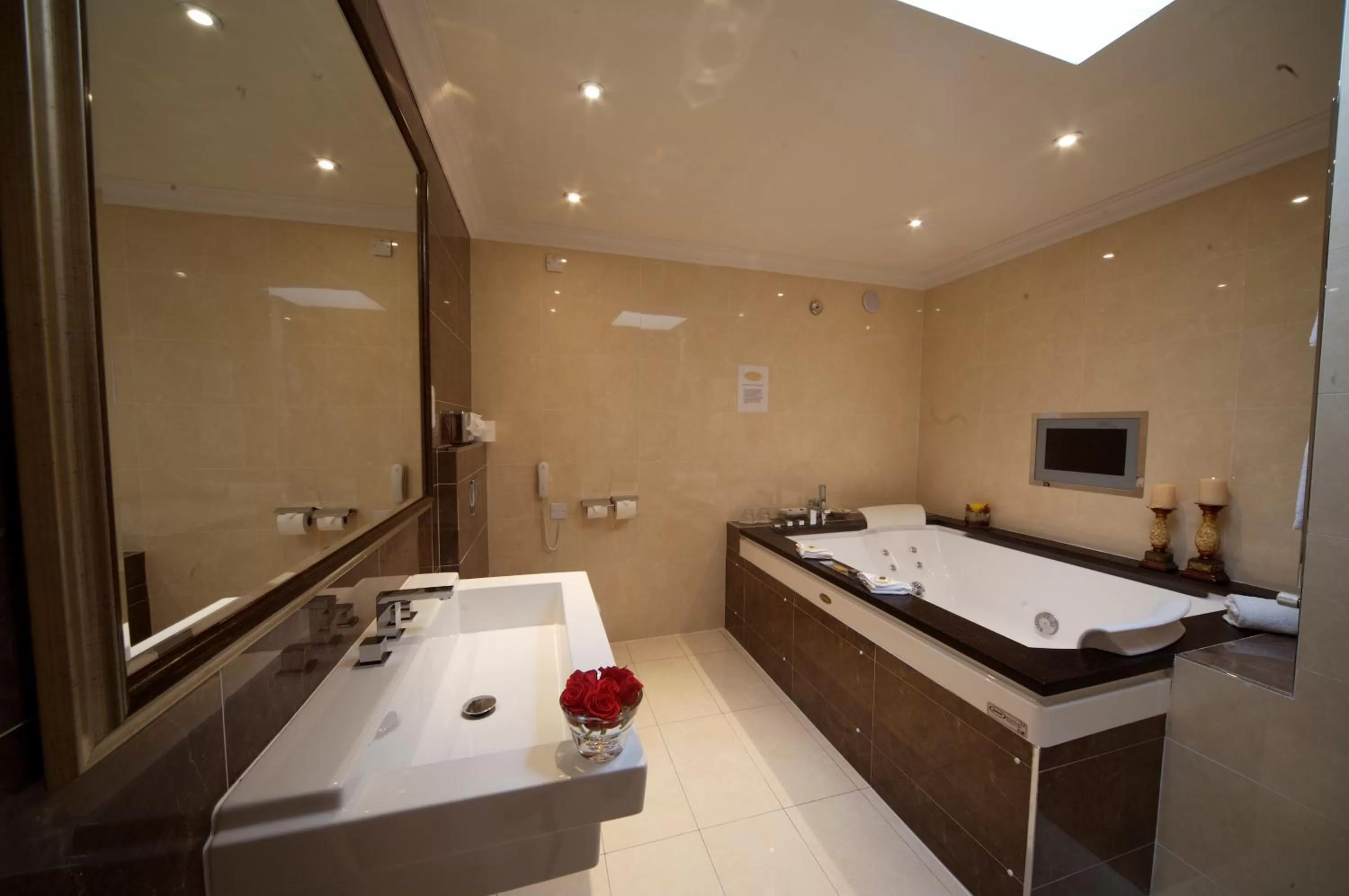 Bathroom, Bed in The Fairview Boutique Hotel