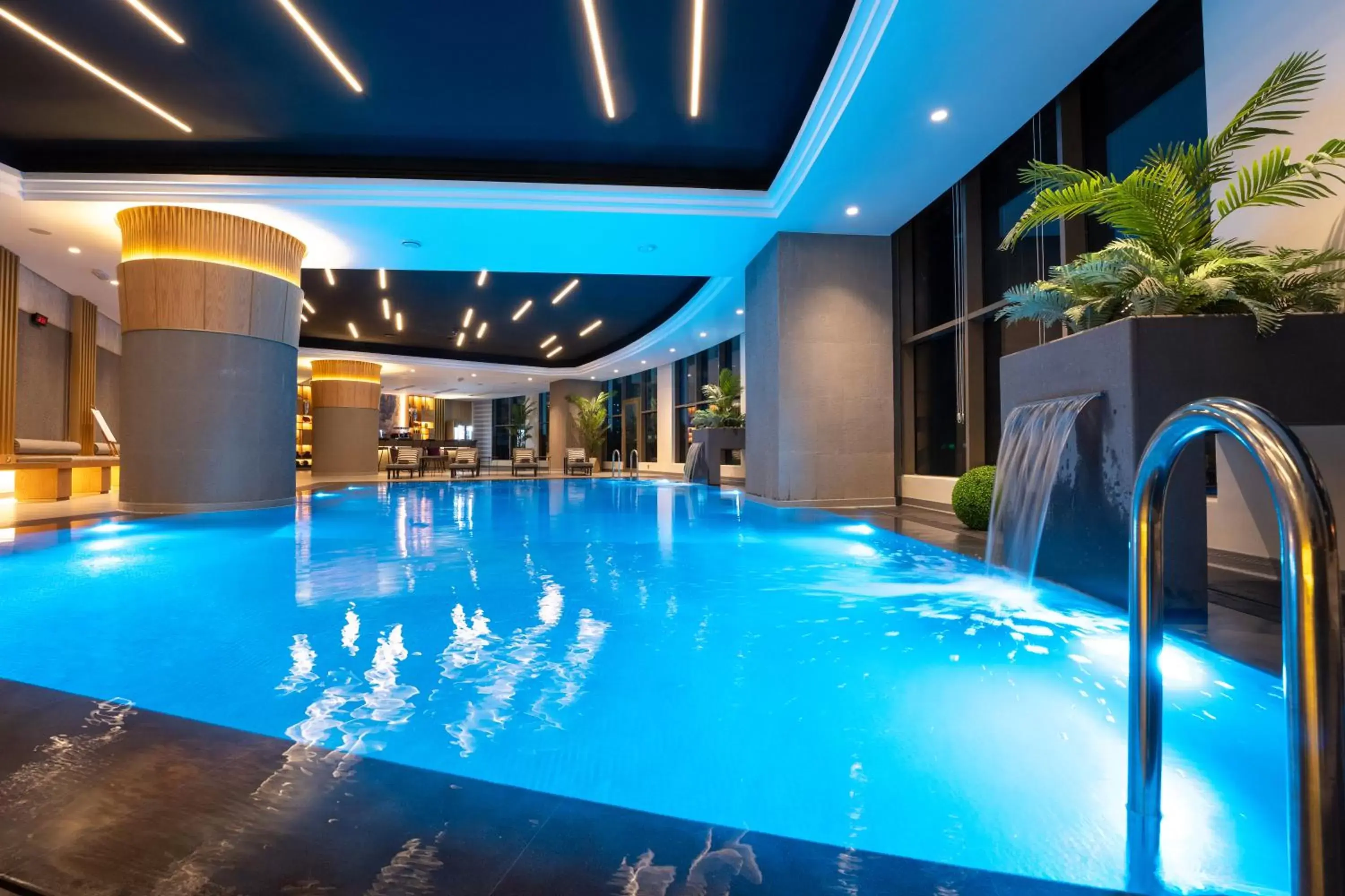 Swimming Pool in Grand Hotel