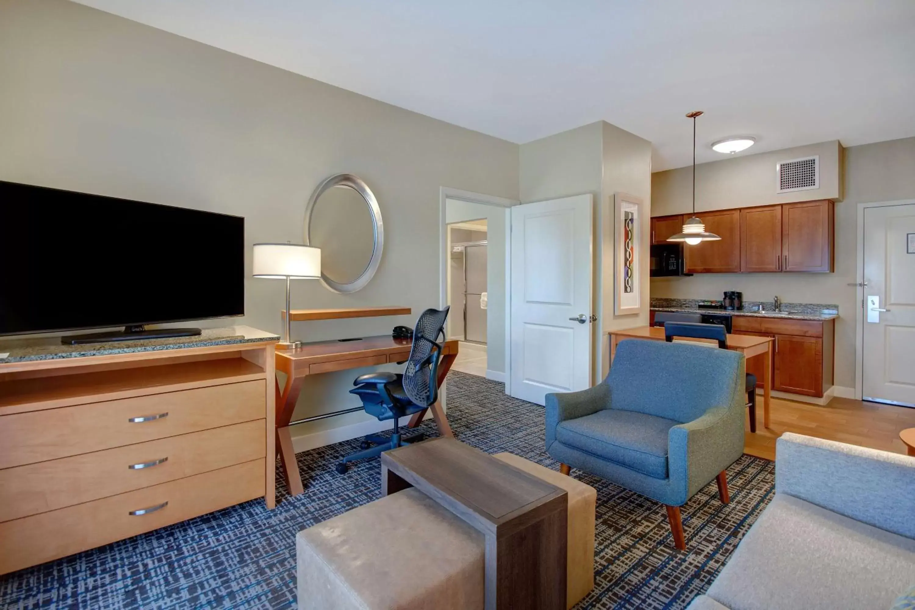 Living room, TV/Entertainment Center in Homewood Suites Dallas-Frisco