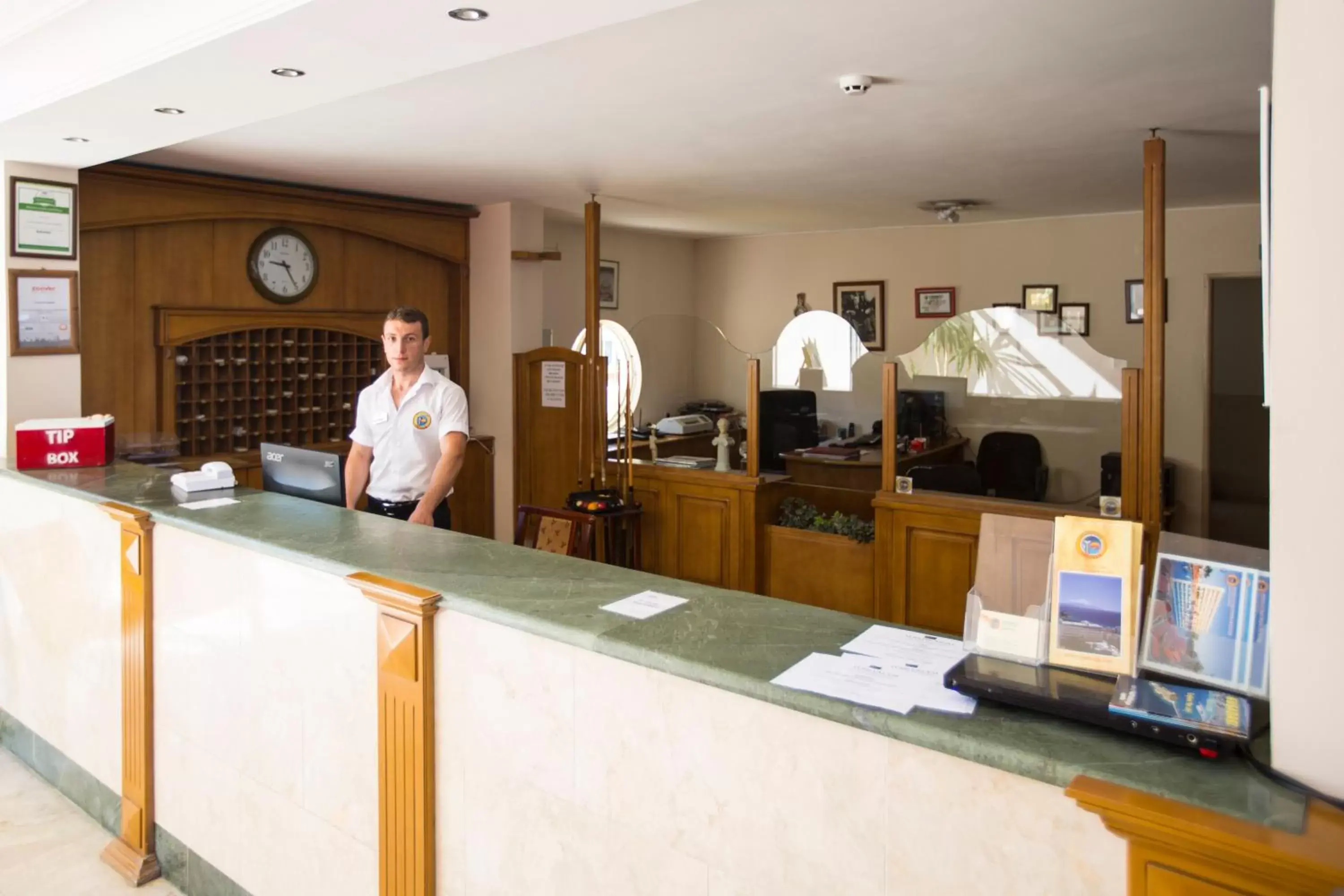 Lobby or reception in Tuntas Family Suites Kusadasi Lobby or reception in Tuntas Family Suites Kusadasi
