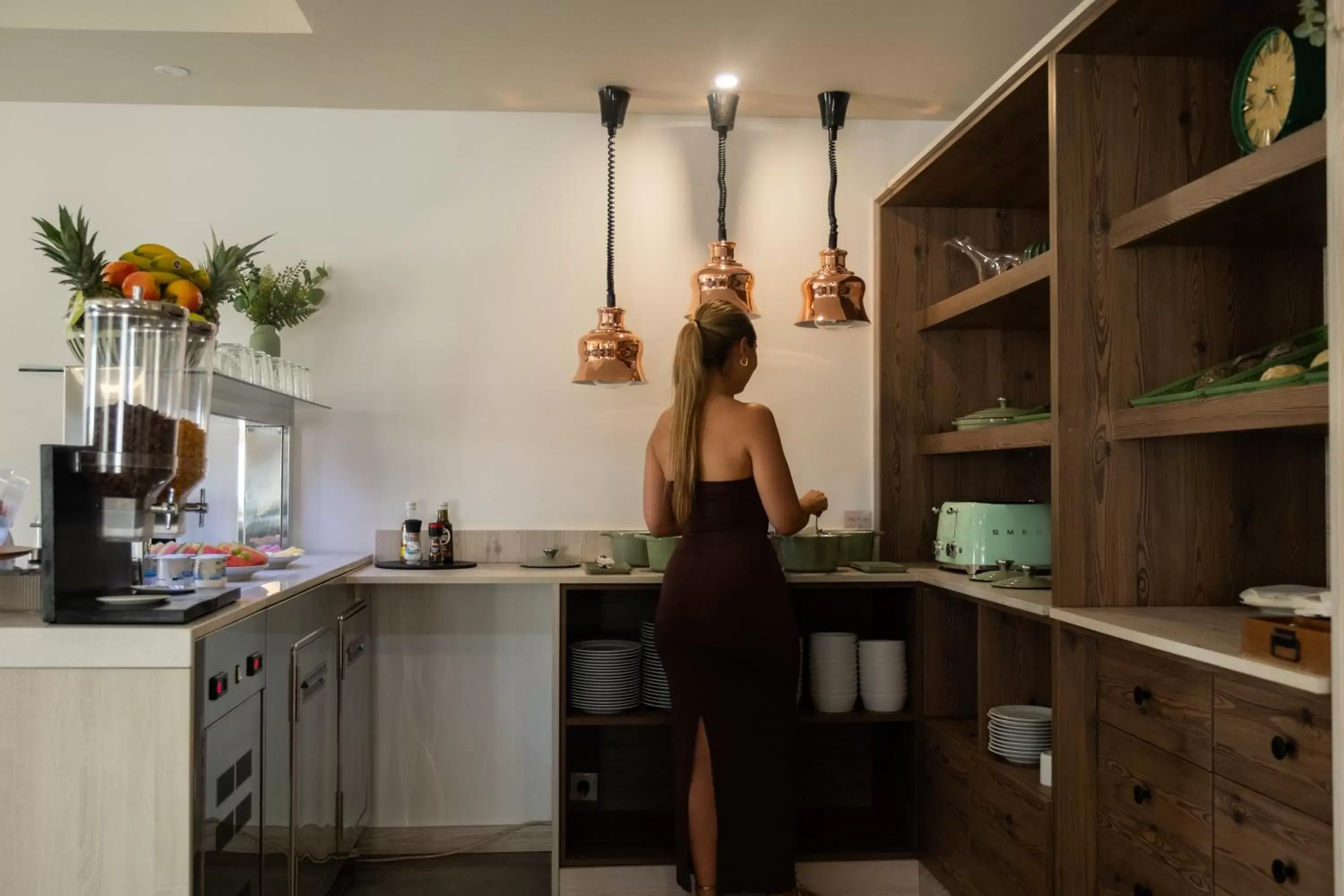 Kitchen/Kitchenette in Ria Formosa Guest House