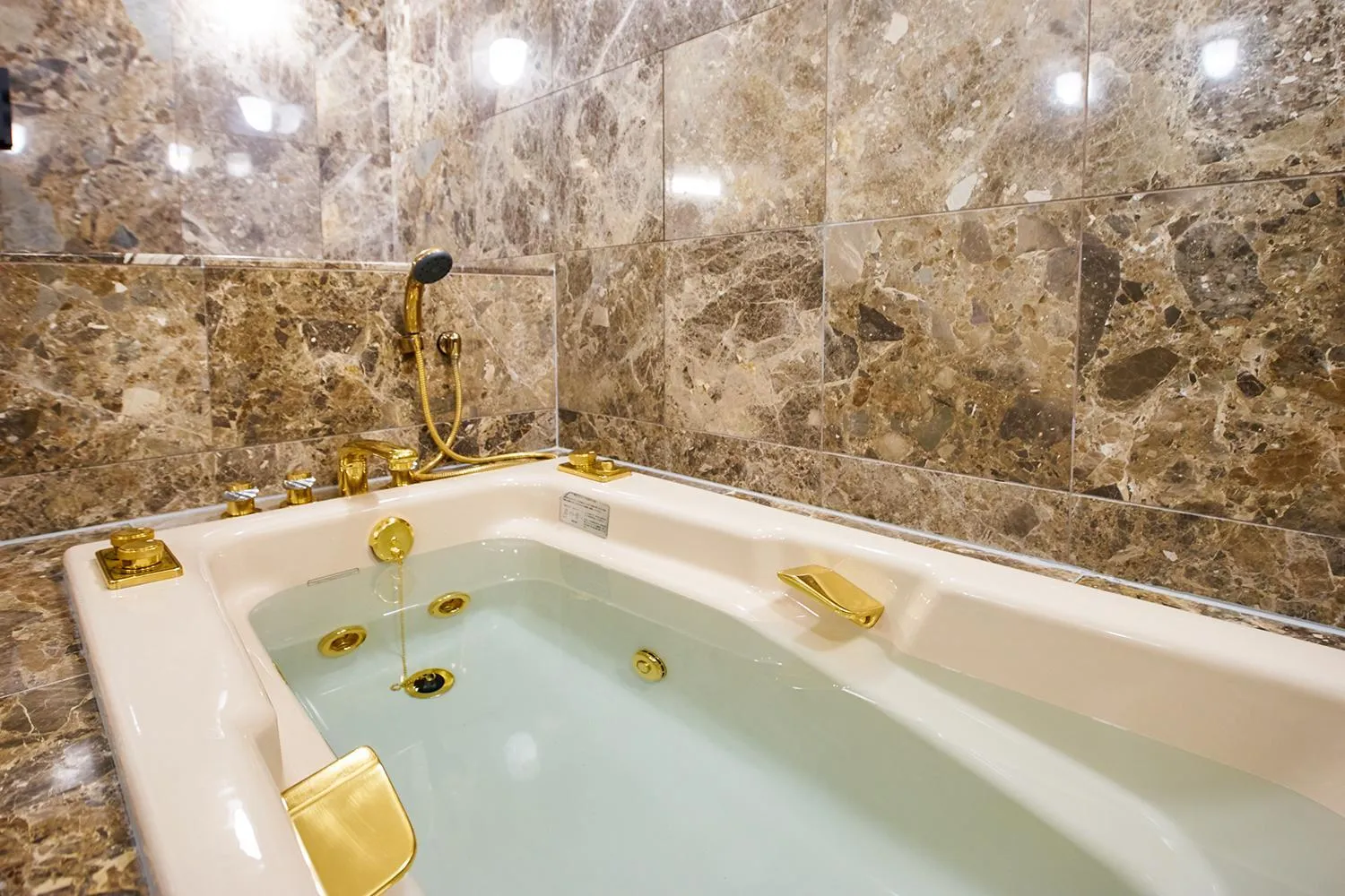 Bathroom in Hotel Gajoen Tokyo