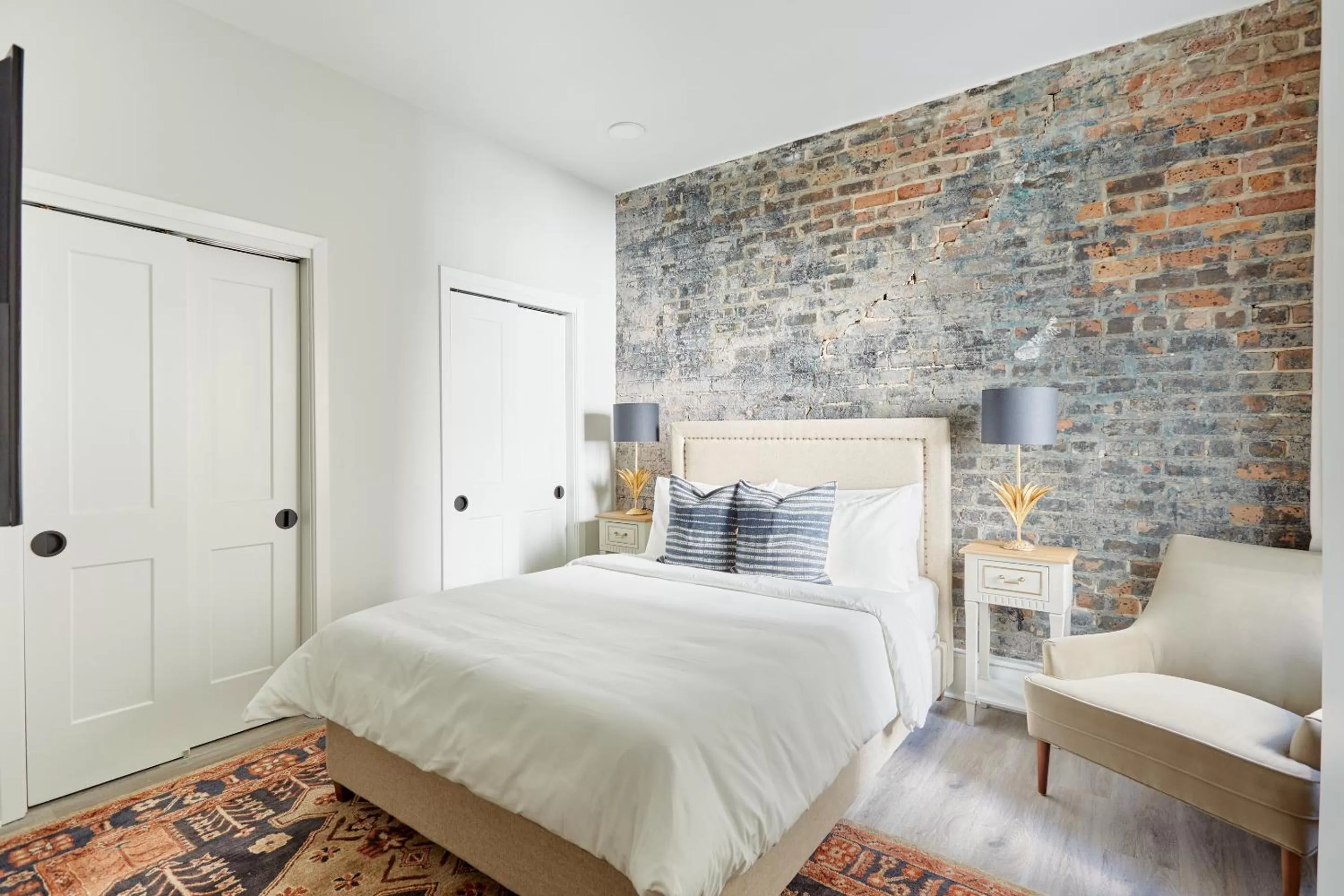 Living room, Bed in Sonder at The Promenade