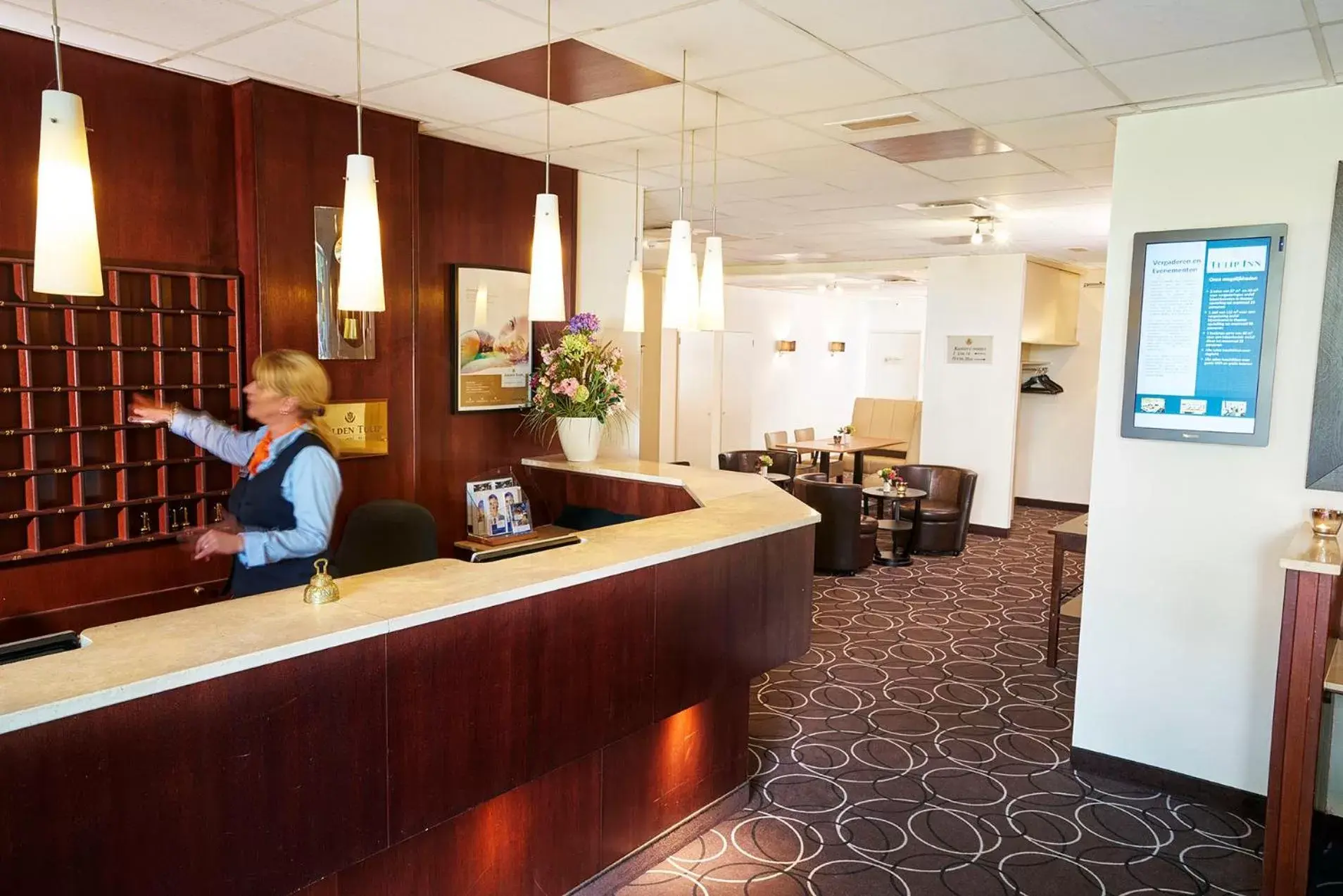 Staff, Lobby/Reception in Amrâth Hotel Media Park Hilversum