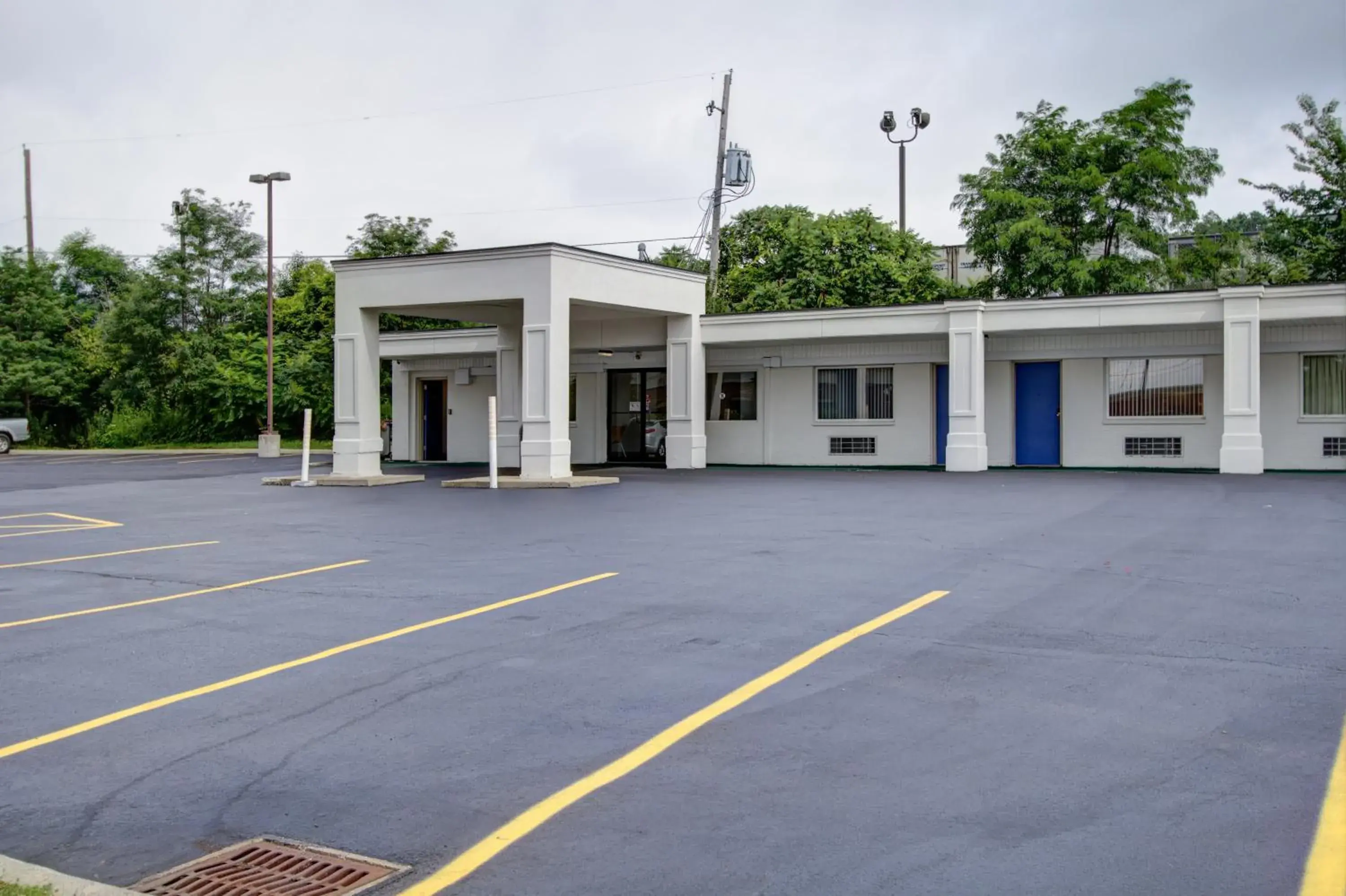 Facade/entrance, Property Building in Motel 6-Richfield, OH