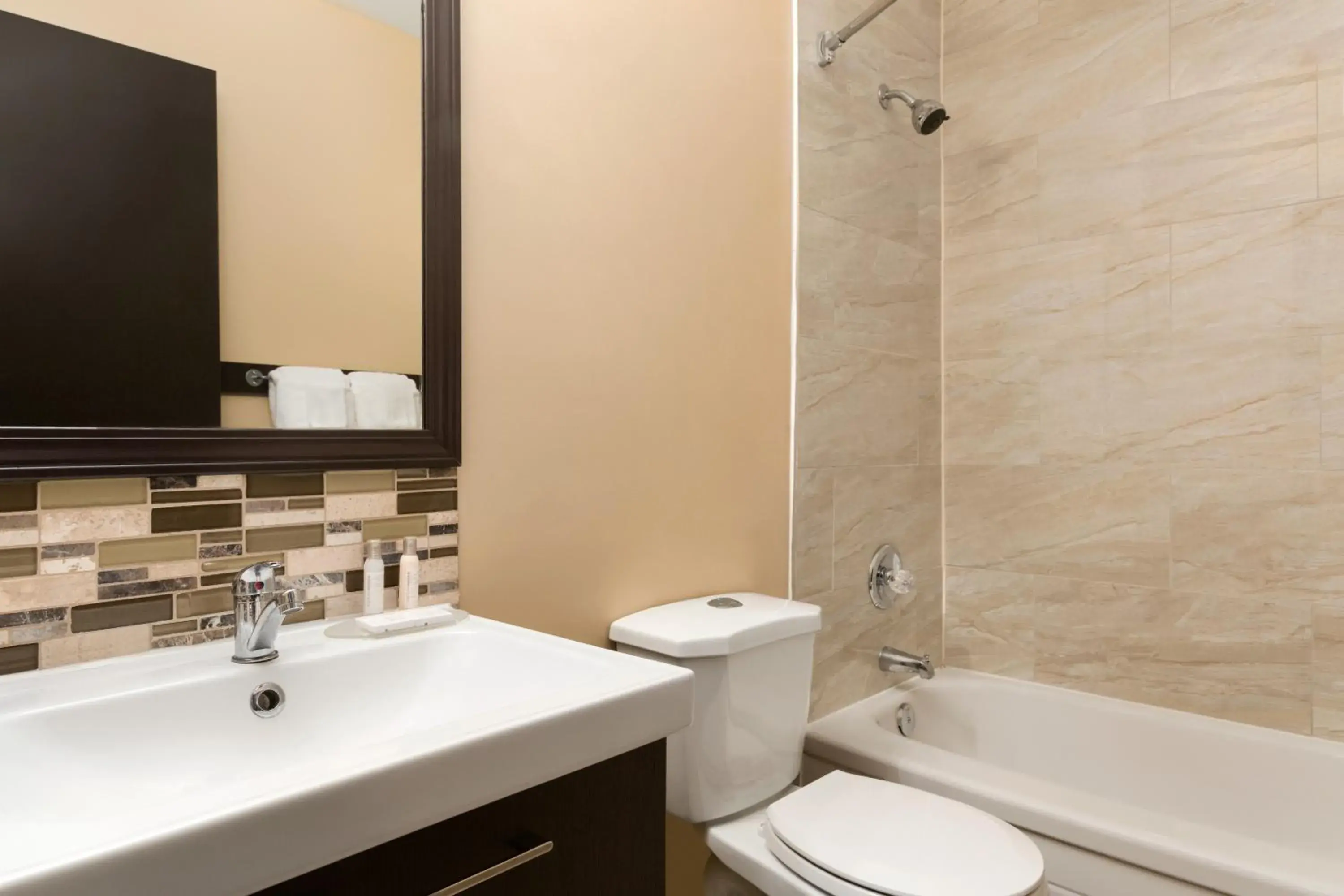 Bathroom in Travelodge by Wyndham Kenora