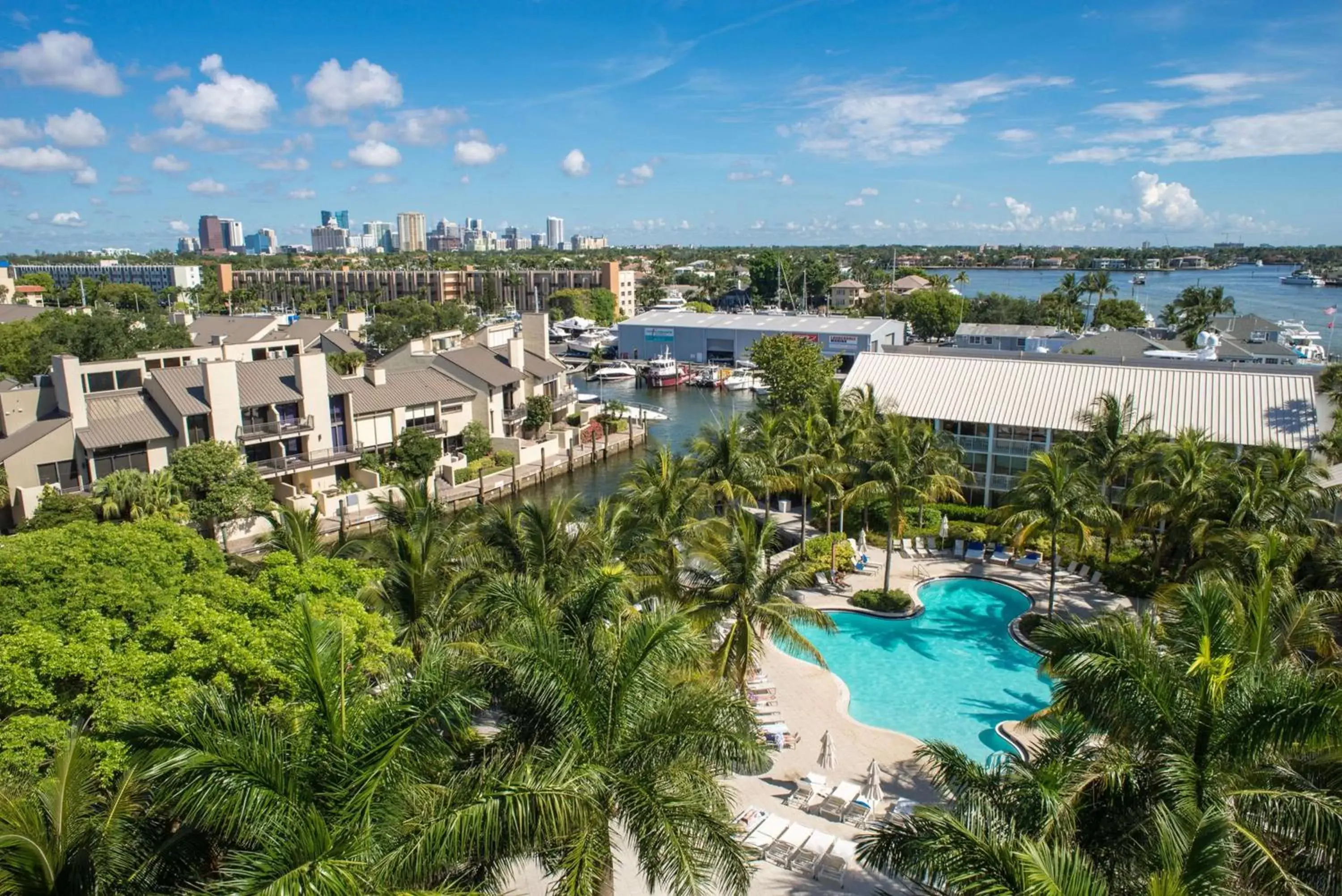 Photo of the whole room, Bird's-eye View in Hilton Fort Lauderdale Marina