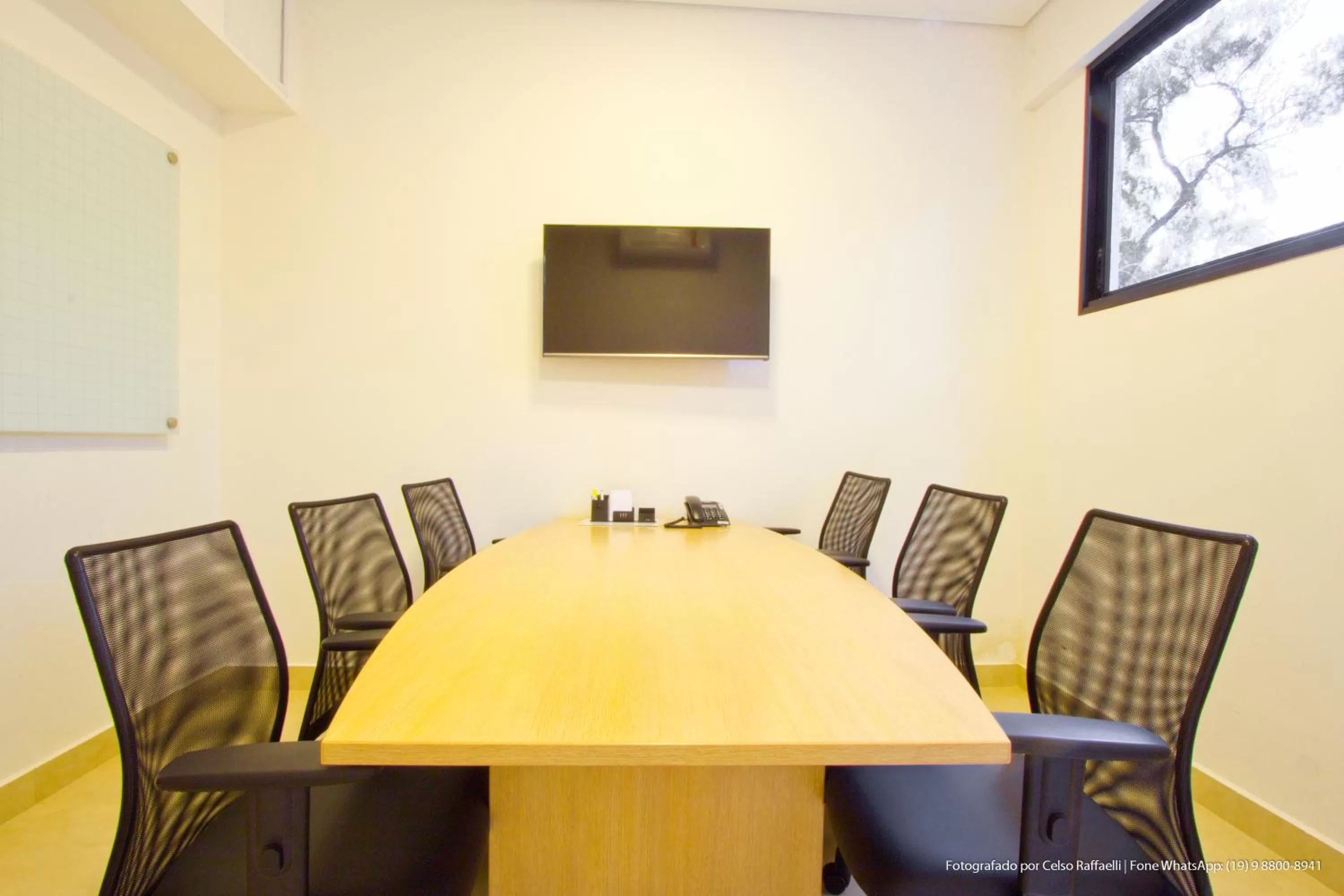 Meeting/conference room in Occitano Apart Hotel