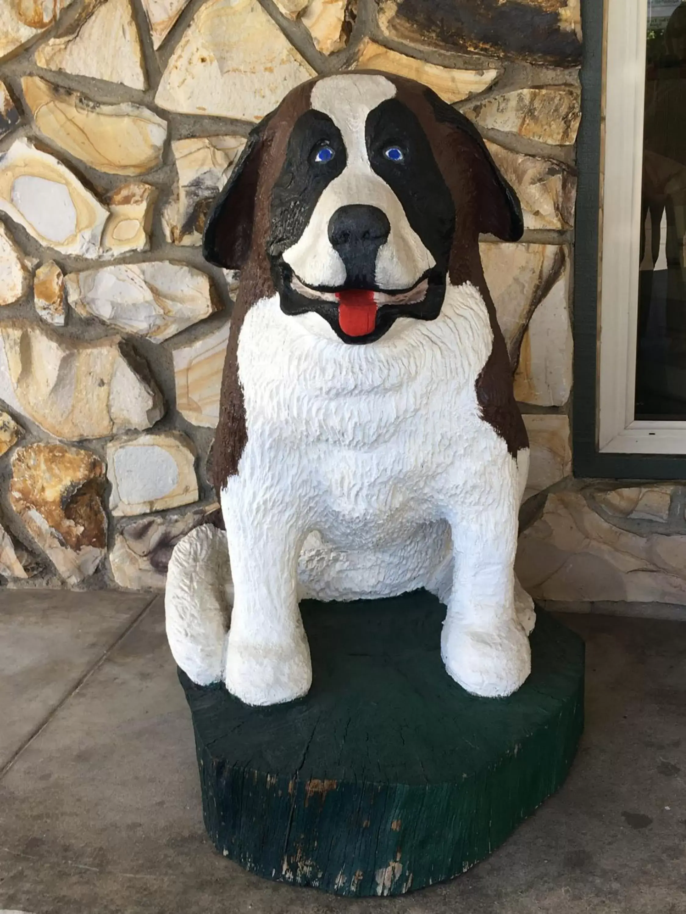 Pets in Arnold Meadowmont Lodge