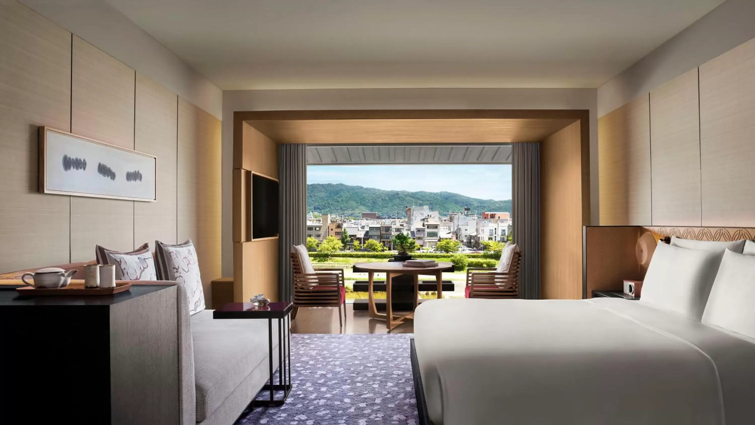 Bed in The Ritz-Carlton Kyoto