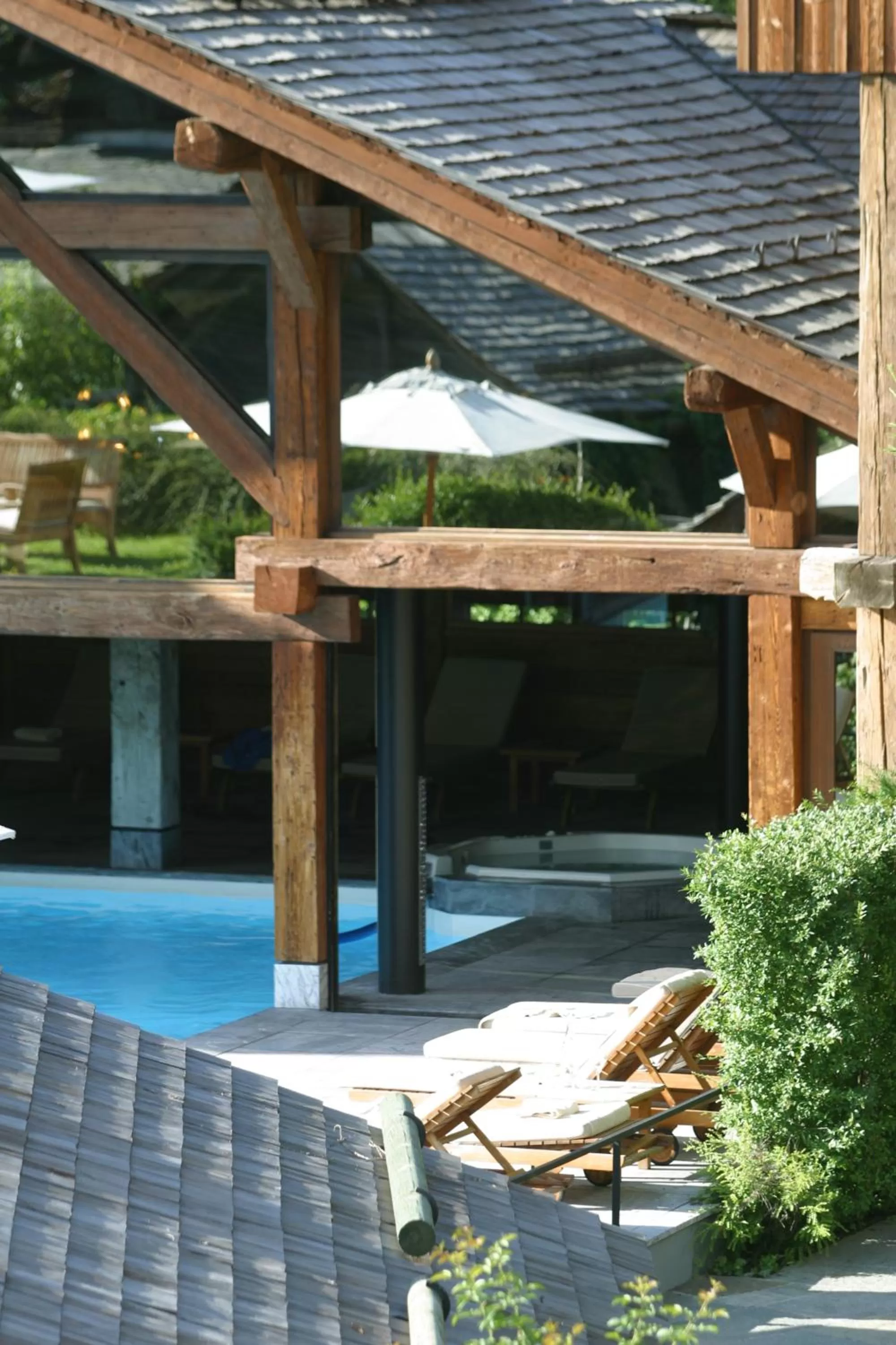 Swimming pool in Le Hameau Albert 1er - Relais & Châteaux