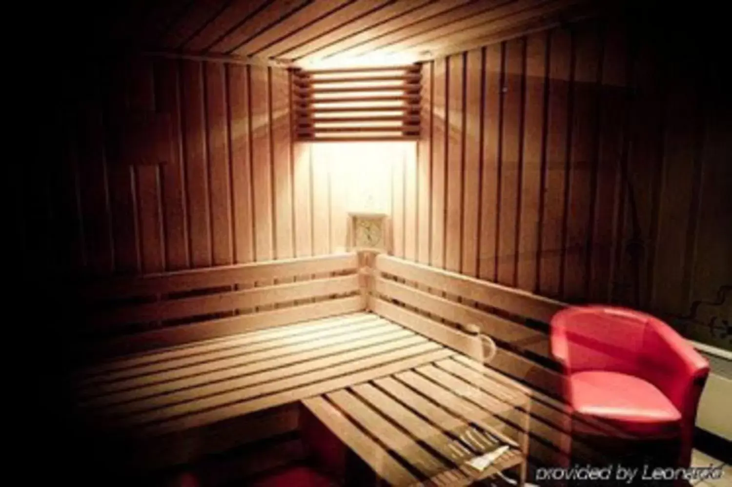 Sauna in Kyriad Restaurant Centre Vichy