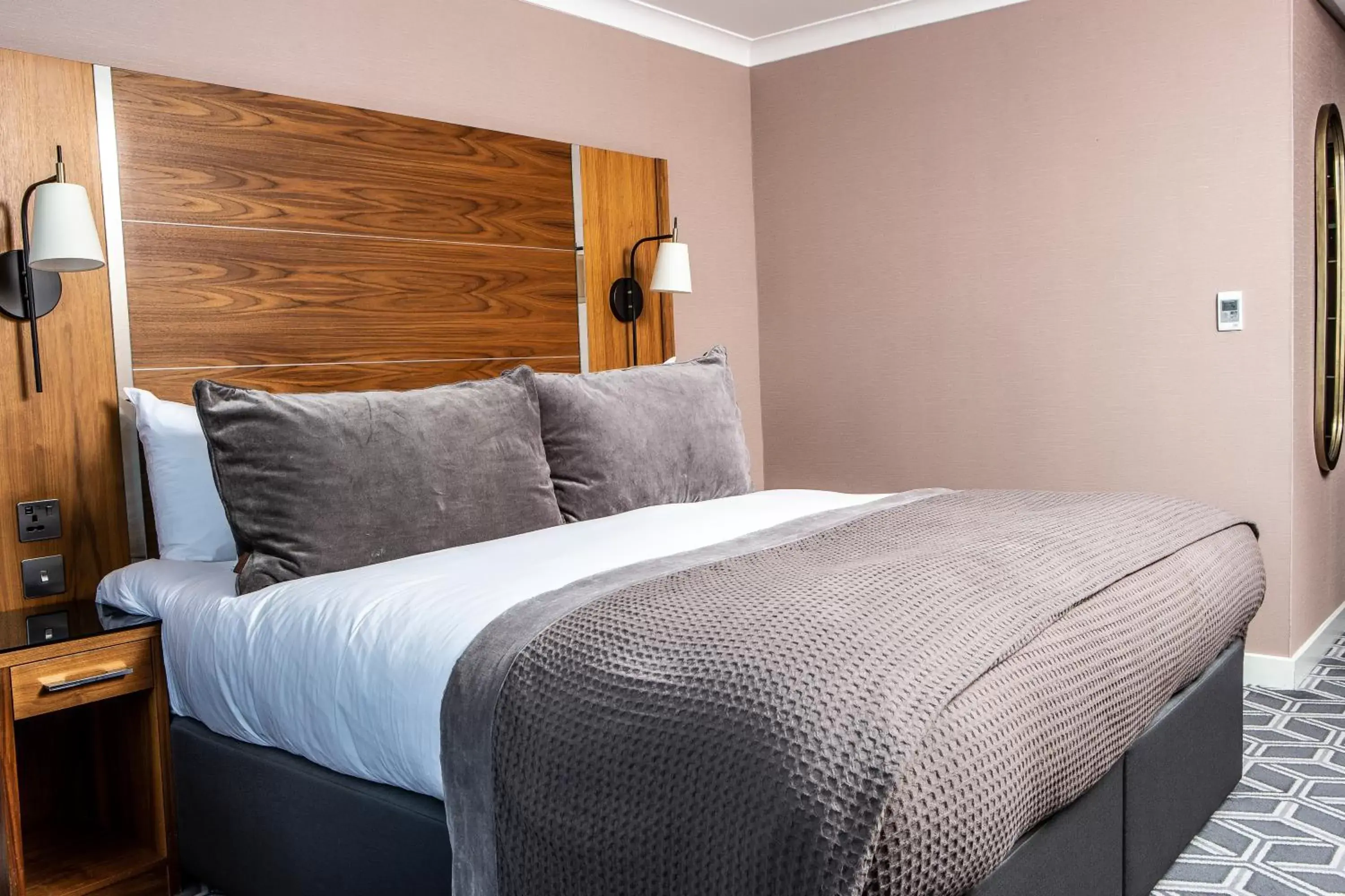 Bed in Waterfront Southport Hotel Bed in Waterfront Southport Hotel