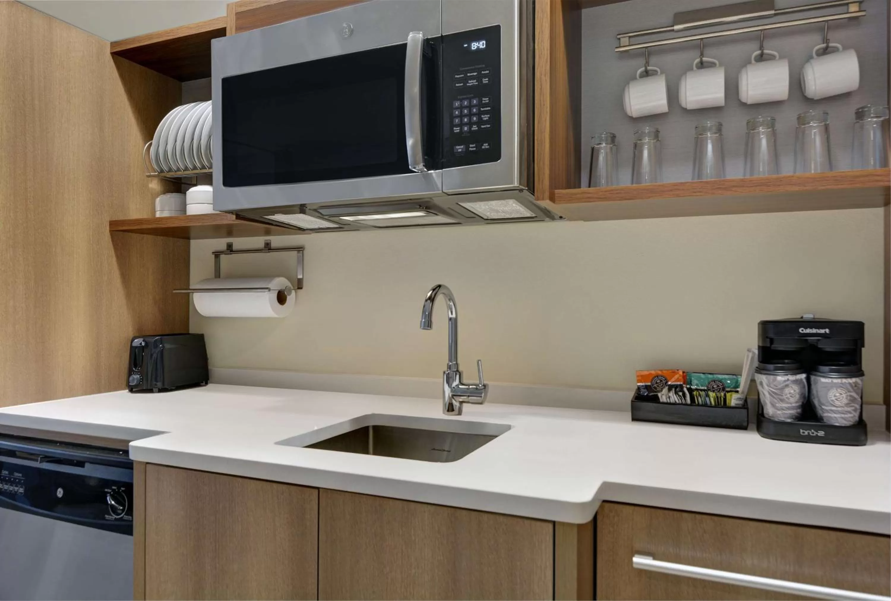 Kitchen or kitchenette in Home2 Suites By Hilton Panama City Beach, Fl