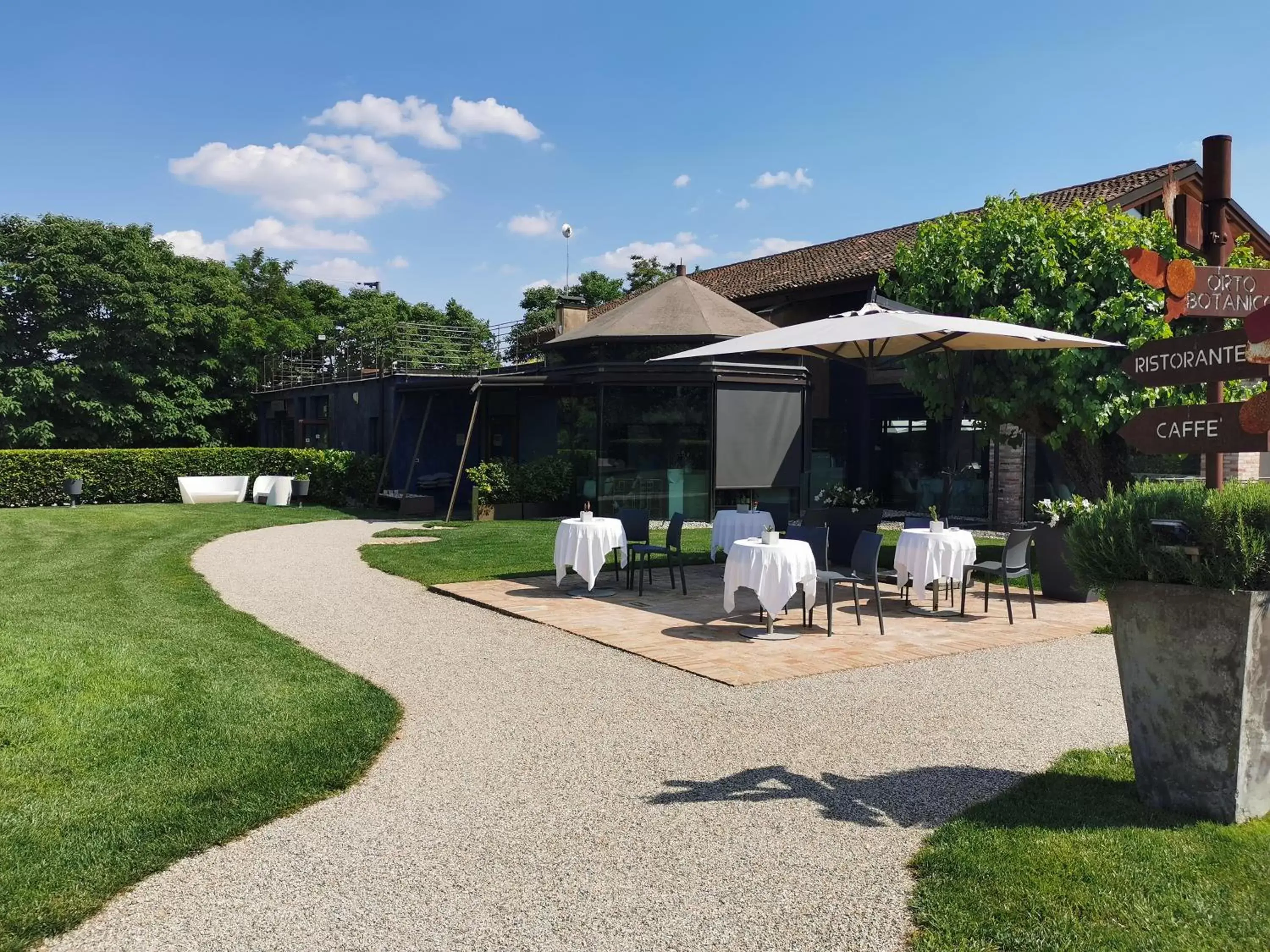 Patio in Il Tesoro Living Resort