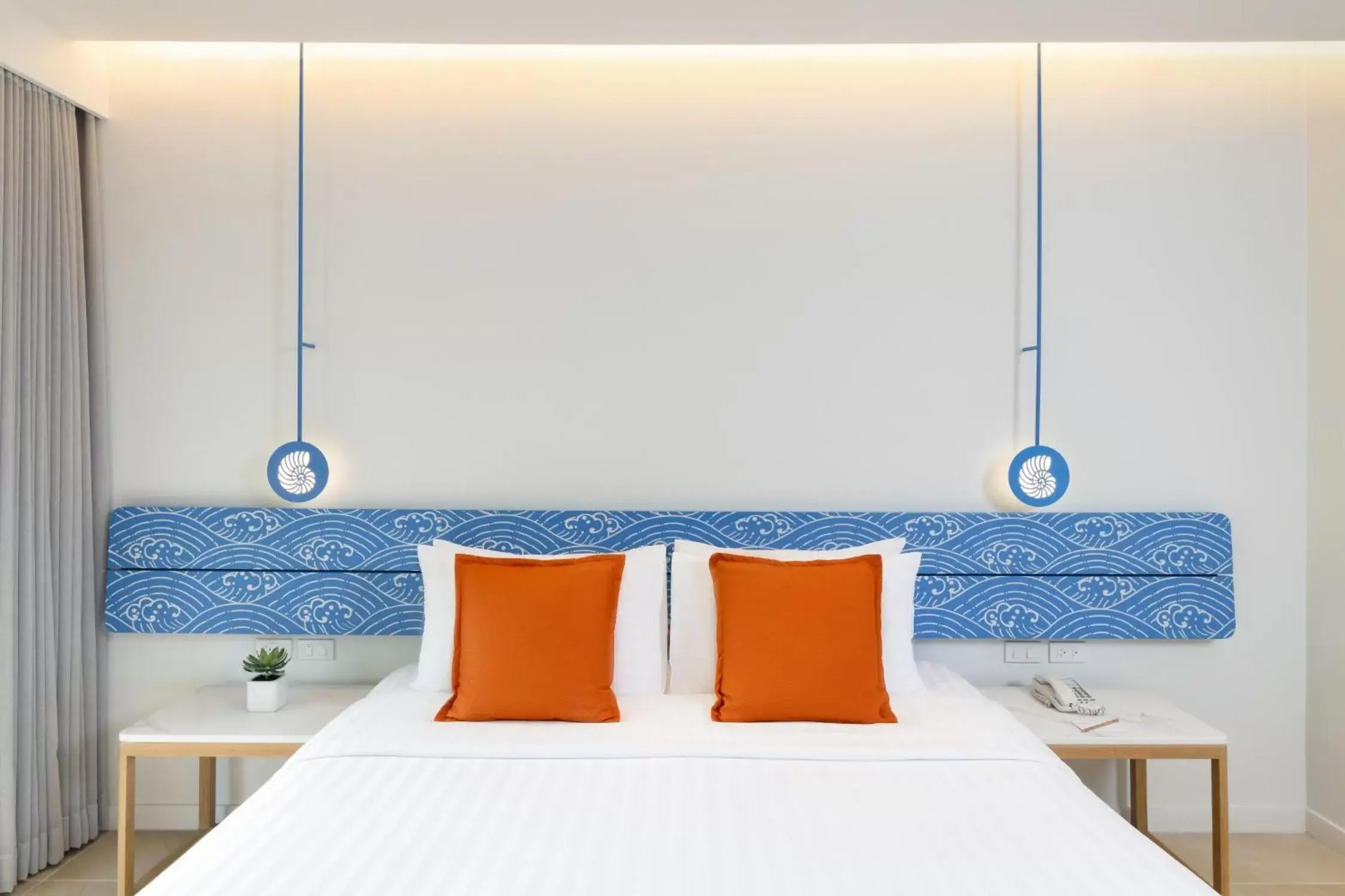 Bedroom, Bed in Novotel Rayong Rim Pae Resort