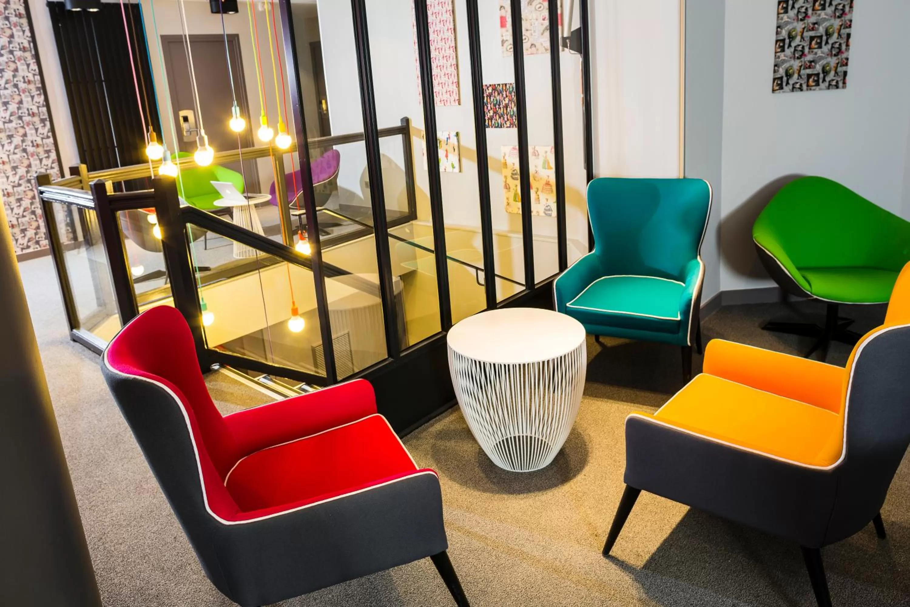 Seating area in Hôtel Paris Vaugirard