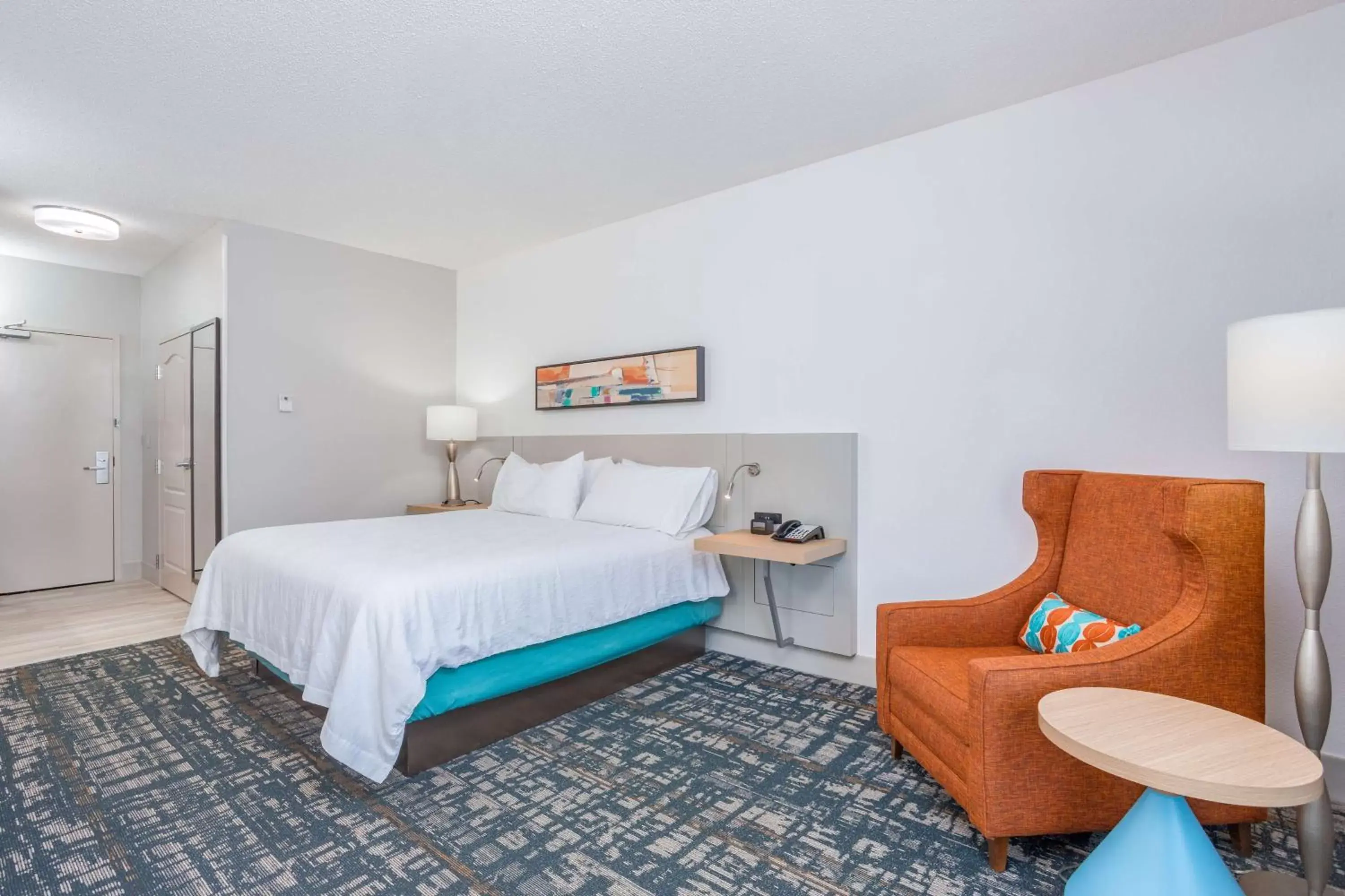 Bed in Hilton Garden Inn Cincinnati/Sharonville