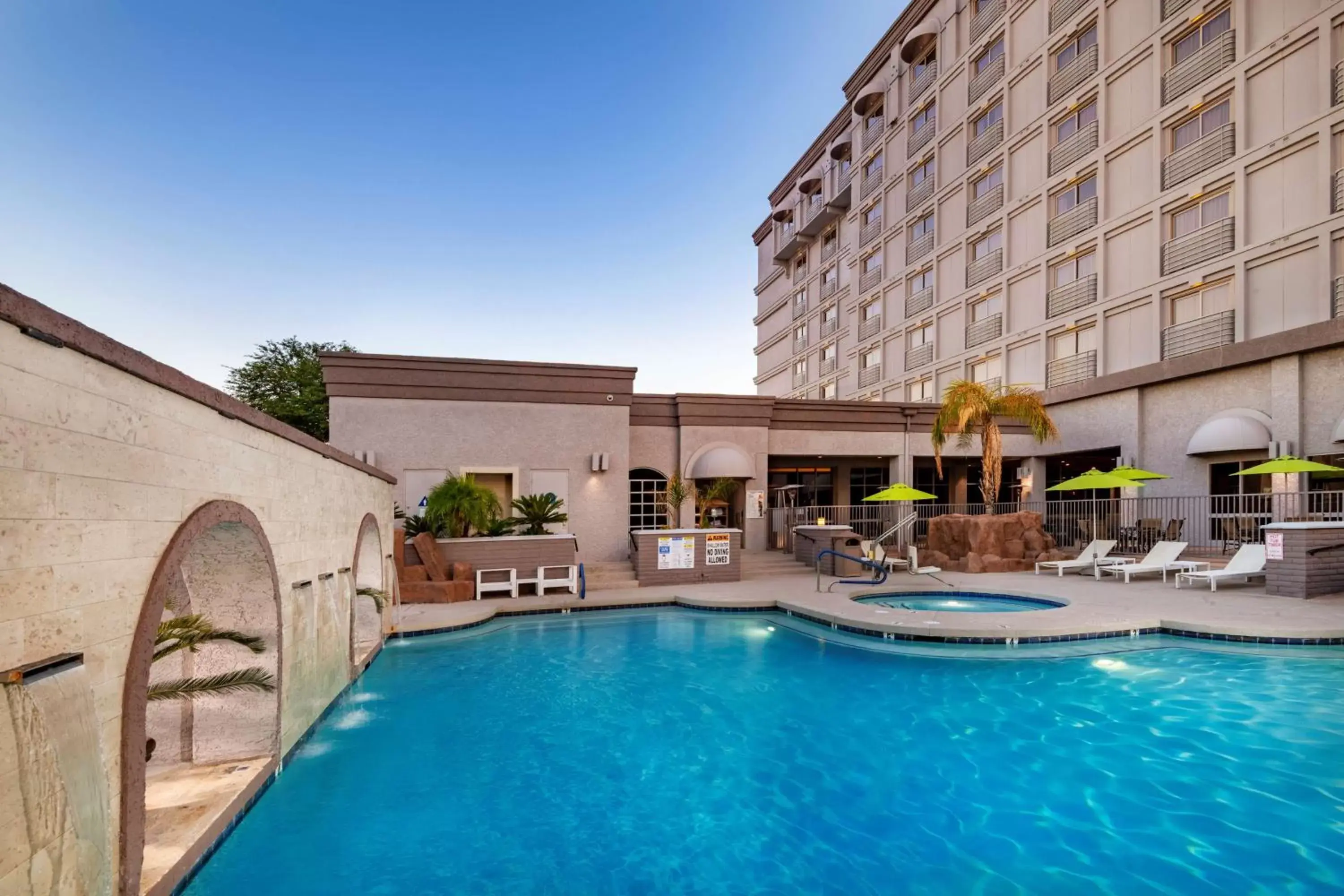 Pool view in Doubletree by Hilton Phoenix Mesa Pool view in Doubletree by Hilton Phoenix Mesa