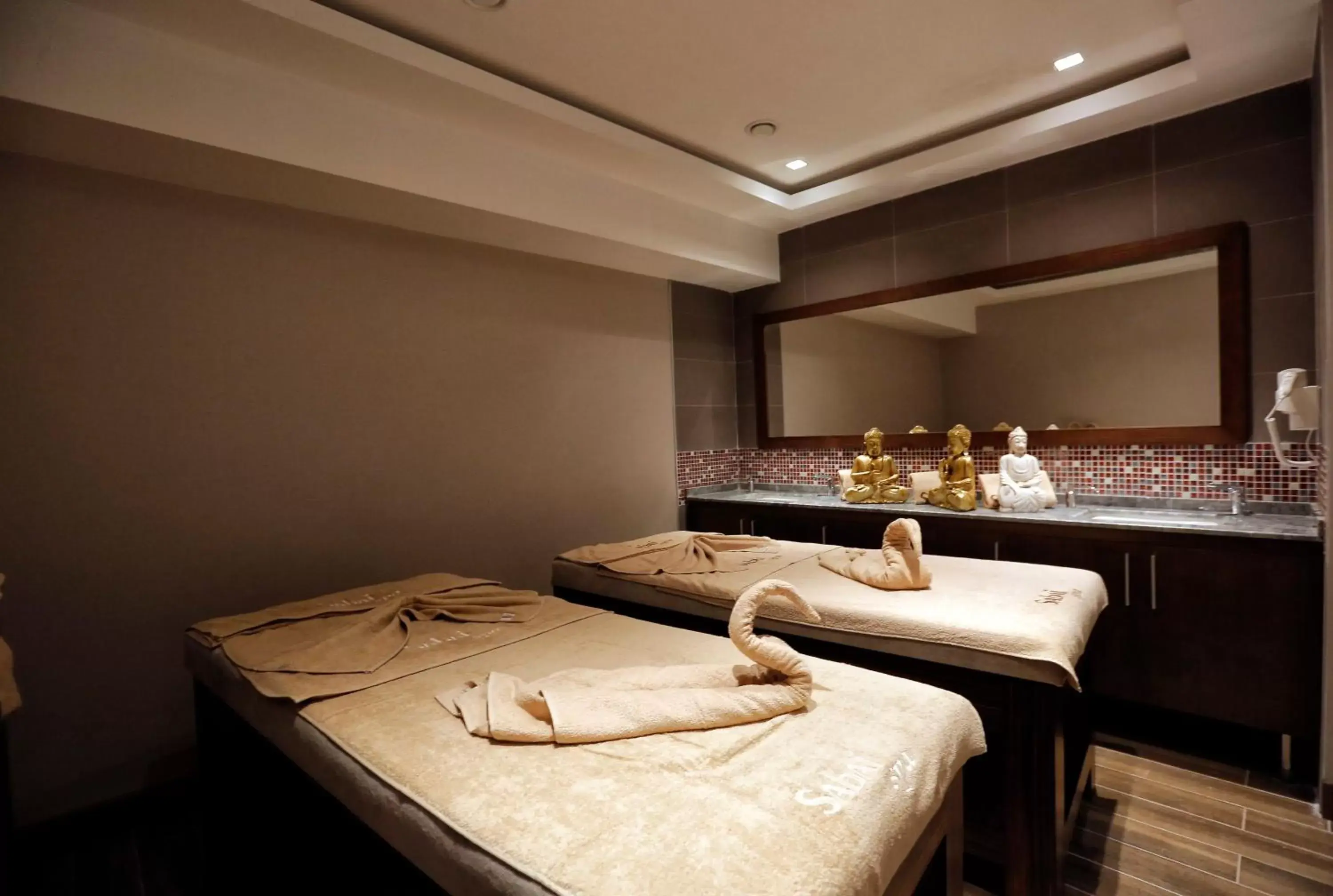 Spa and wellness centre/facilities, Bed in Best Western Premier Karsiyaka Convention & Spa Hotel